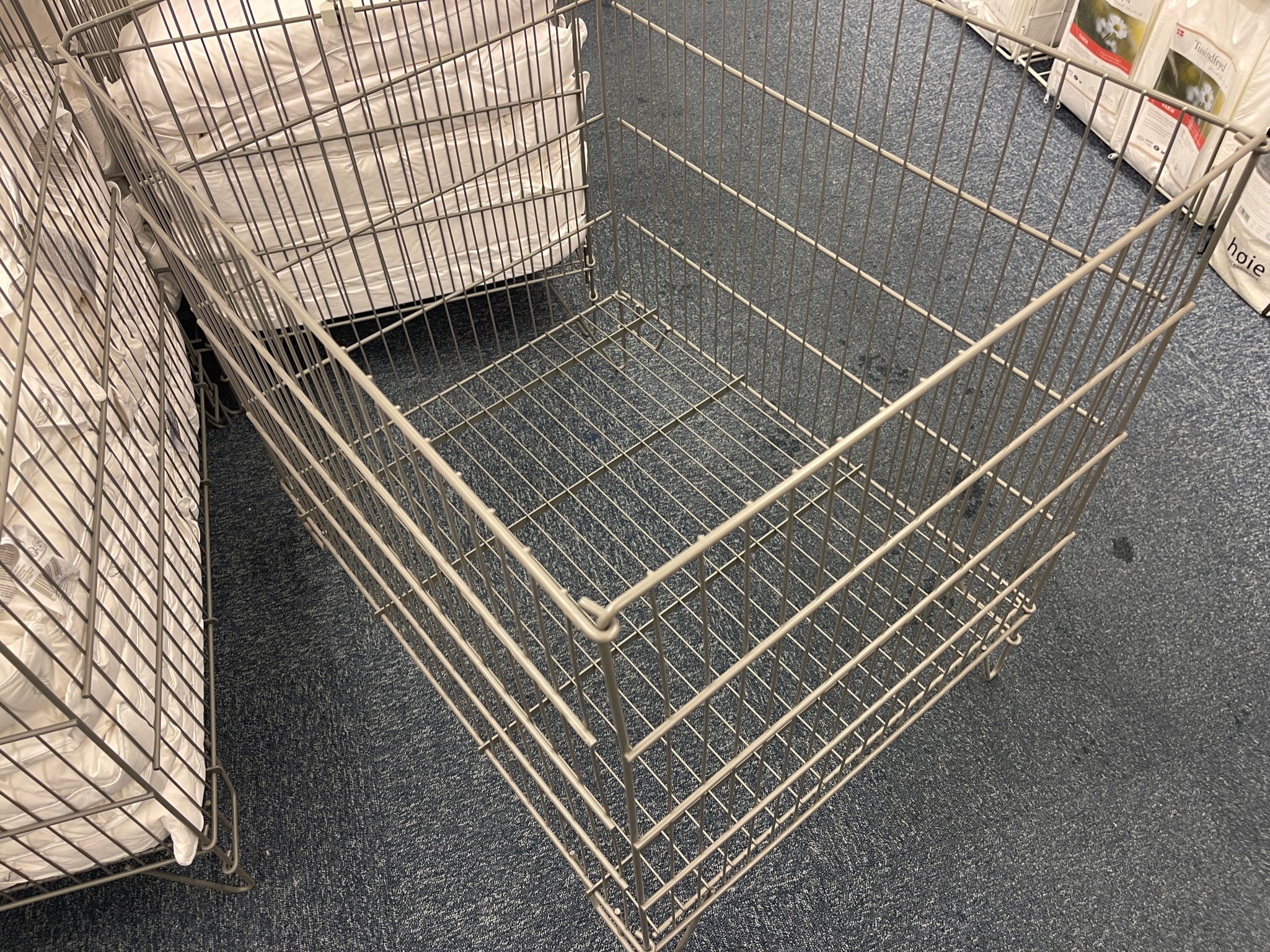 SELT / SOLD - Körfur - B79sm. x D61sm. x H80sm. 2