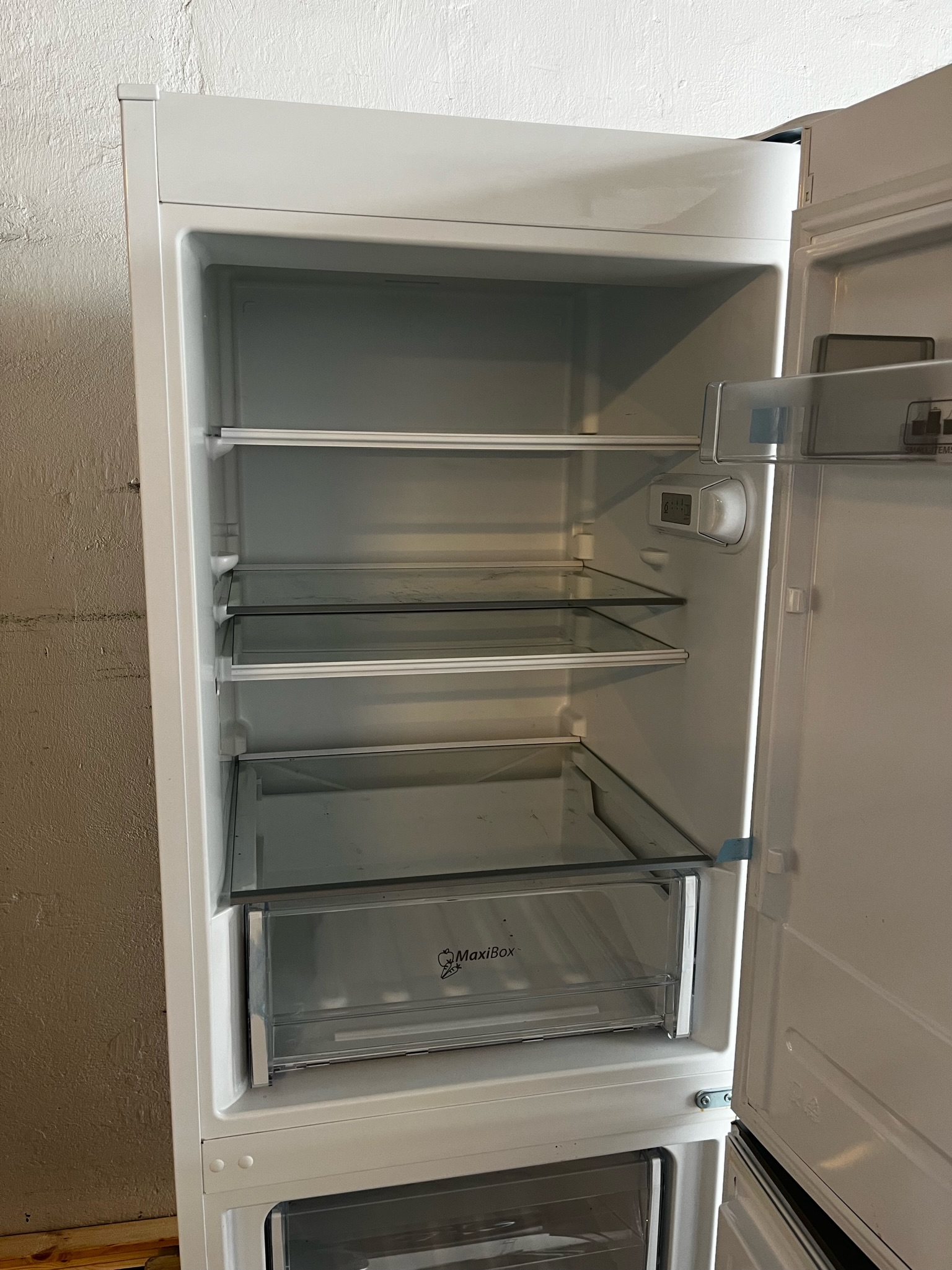 SELT / SOLD Whirlpool kæli- og frystiskápur - H156sm. 3
