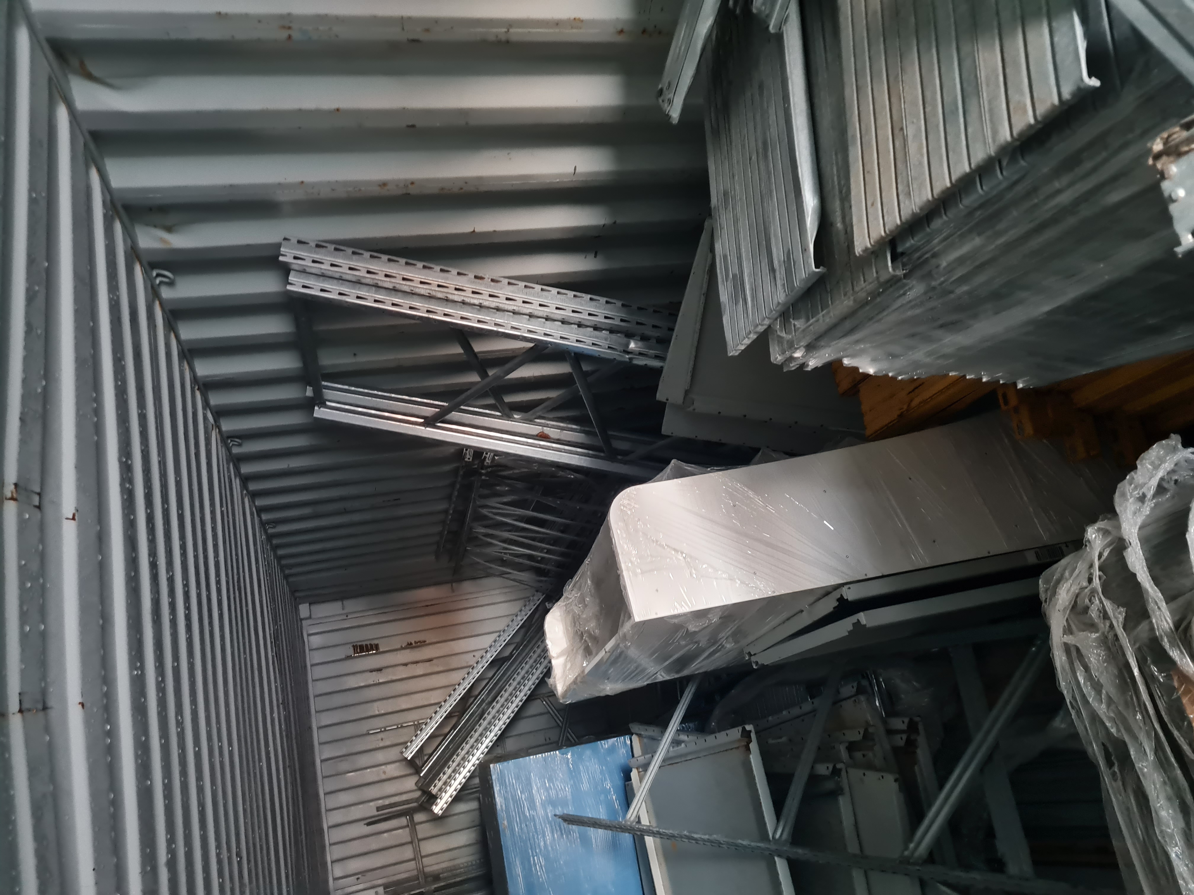 SELT / SOLD - Brettarekkar - 4 stk. 210 sm. 2