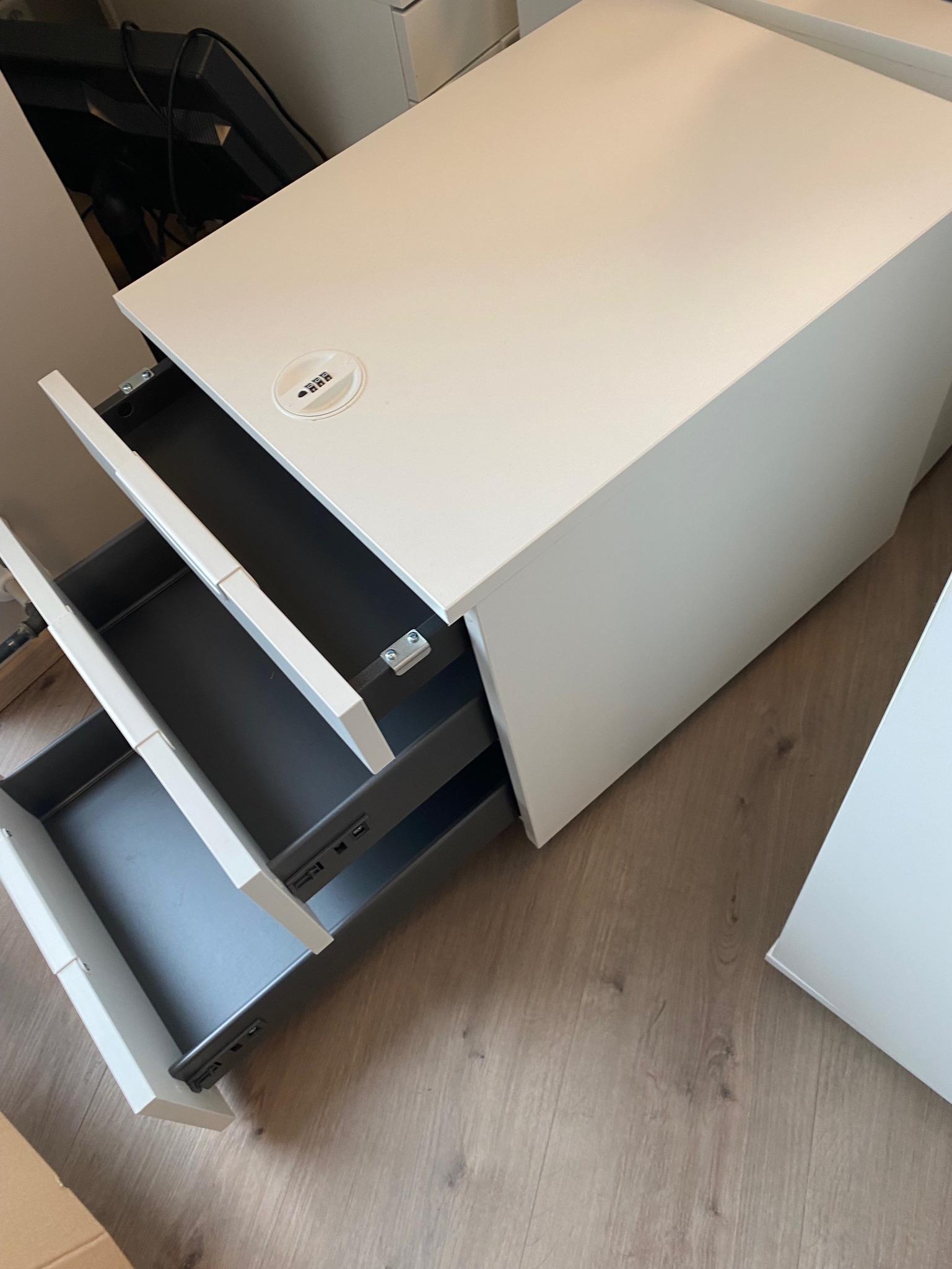 SELT / SOLD IKEA skrifborðskálfur 5