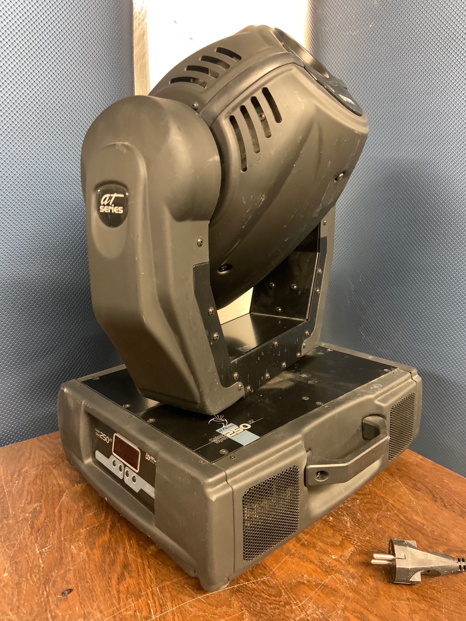 SELT / SOLDROBE ColorSpot ColorWash 250 AT 2