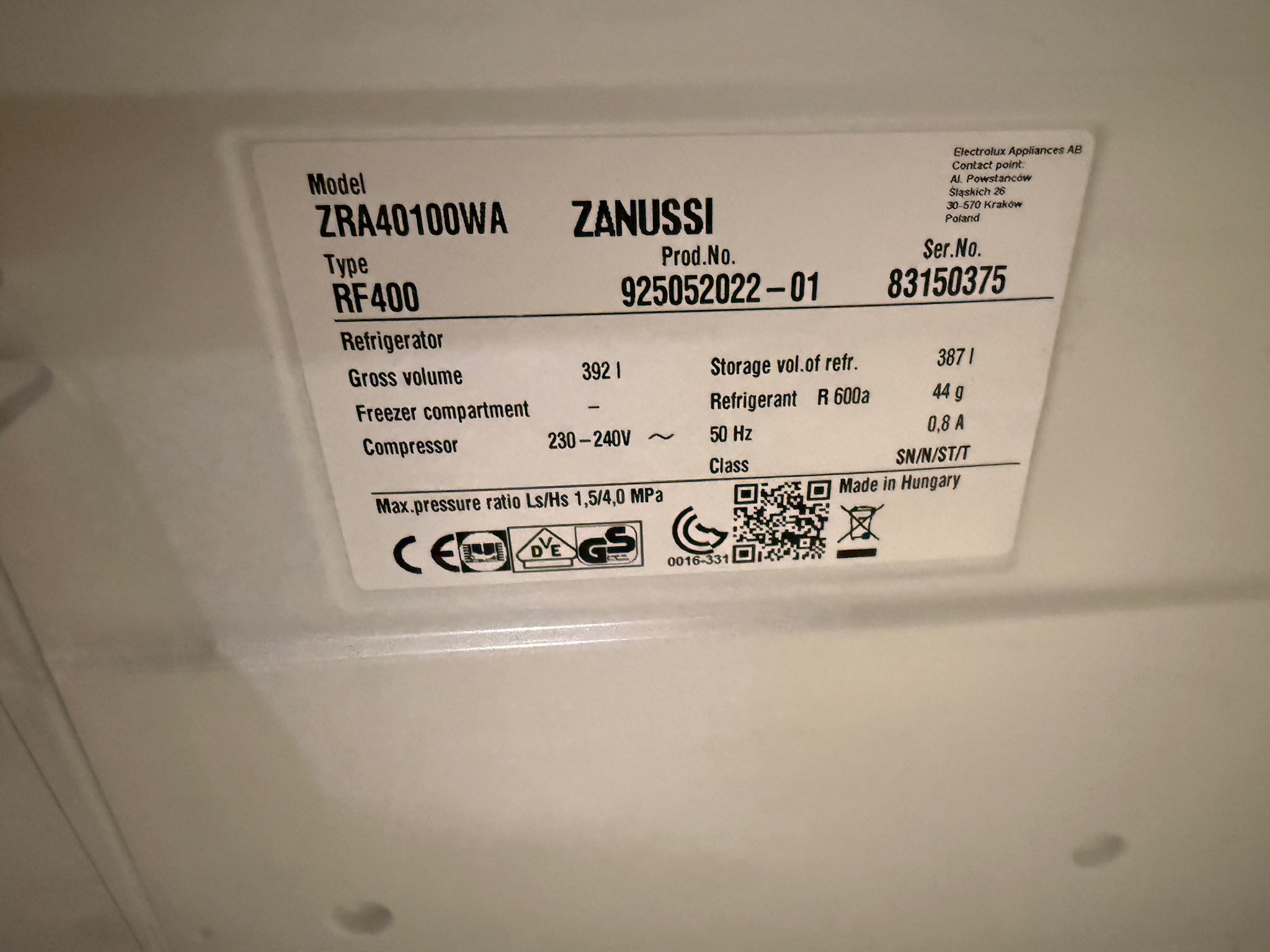 SELT / SOLD Zanussi ísskápur, H185sm. 5