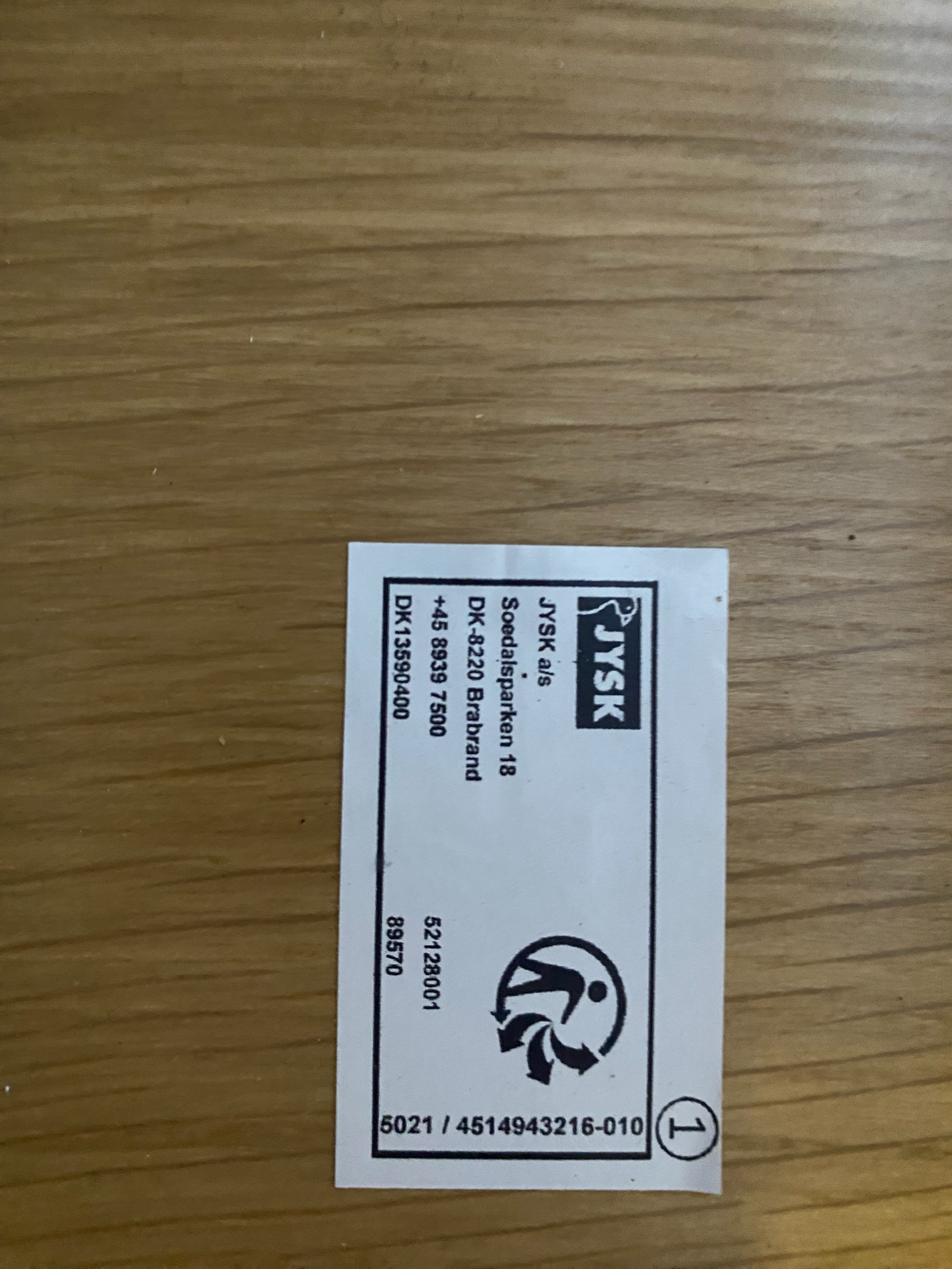 SELT / SOLD Háborð frá Rúmfatalagernum 6