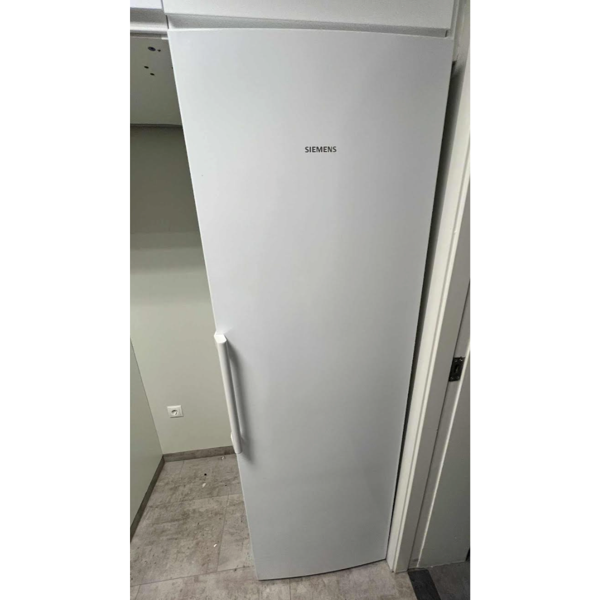 SELT / SOLD Siemens frystiskápur