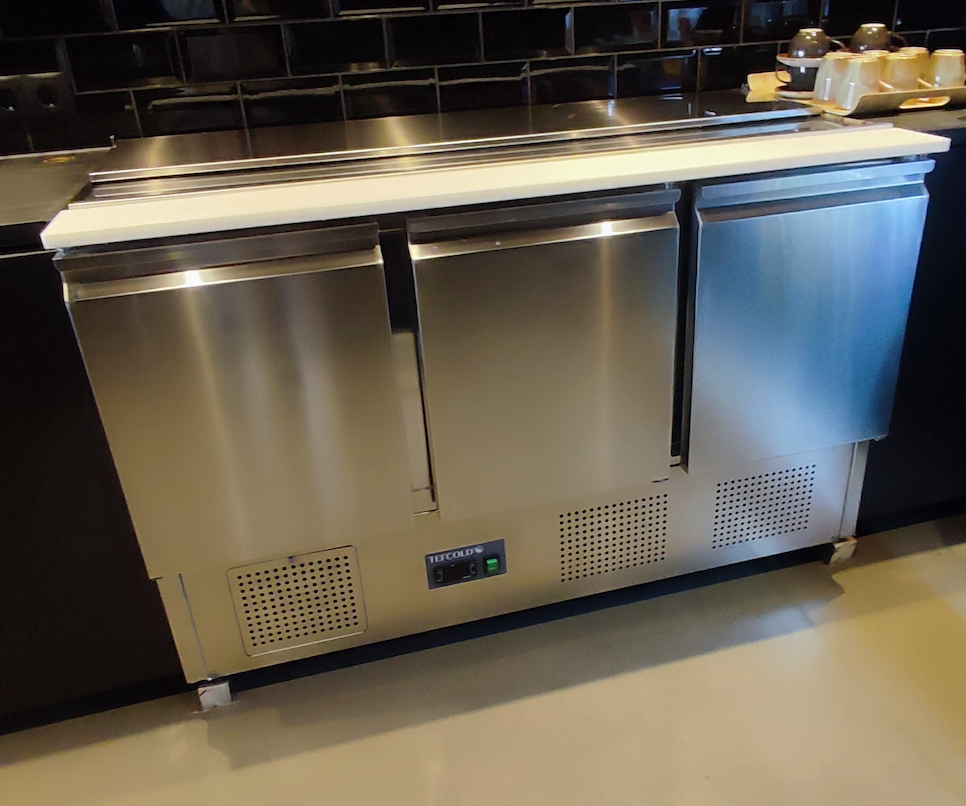 SELT / SOLD Tefcold gastroborð með kælum