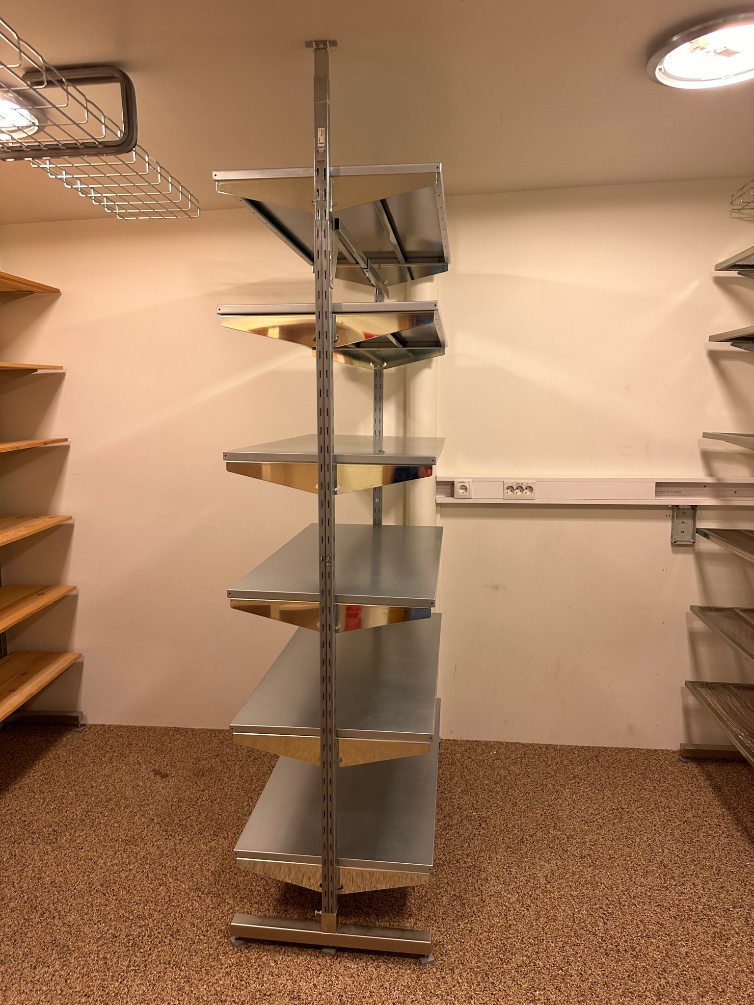 SELT / SOLD IKEA hillur