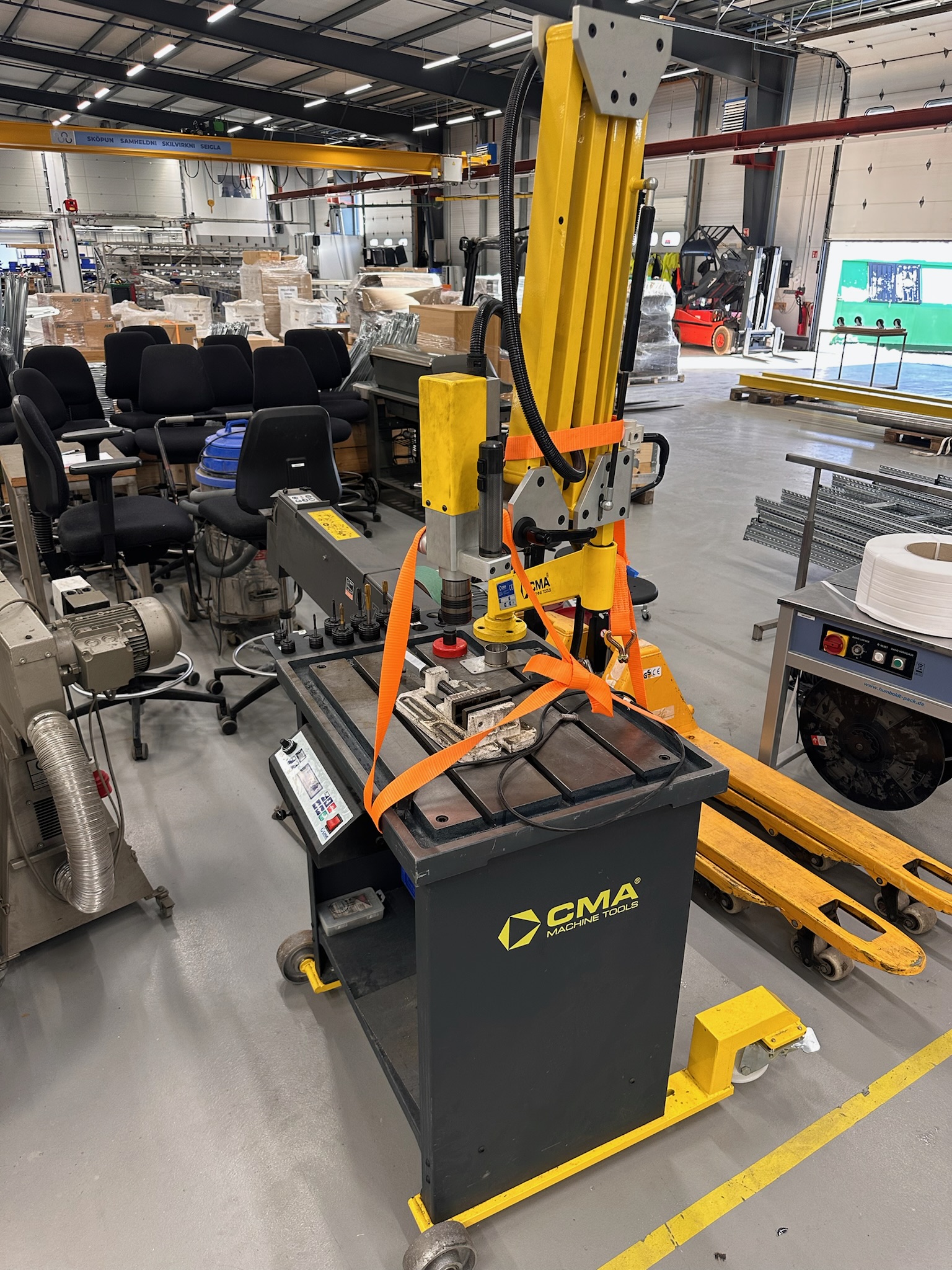 SELT / SOLD - CMA Machine Tools Rerm 24 c tapping vél- snikkvél 2