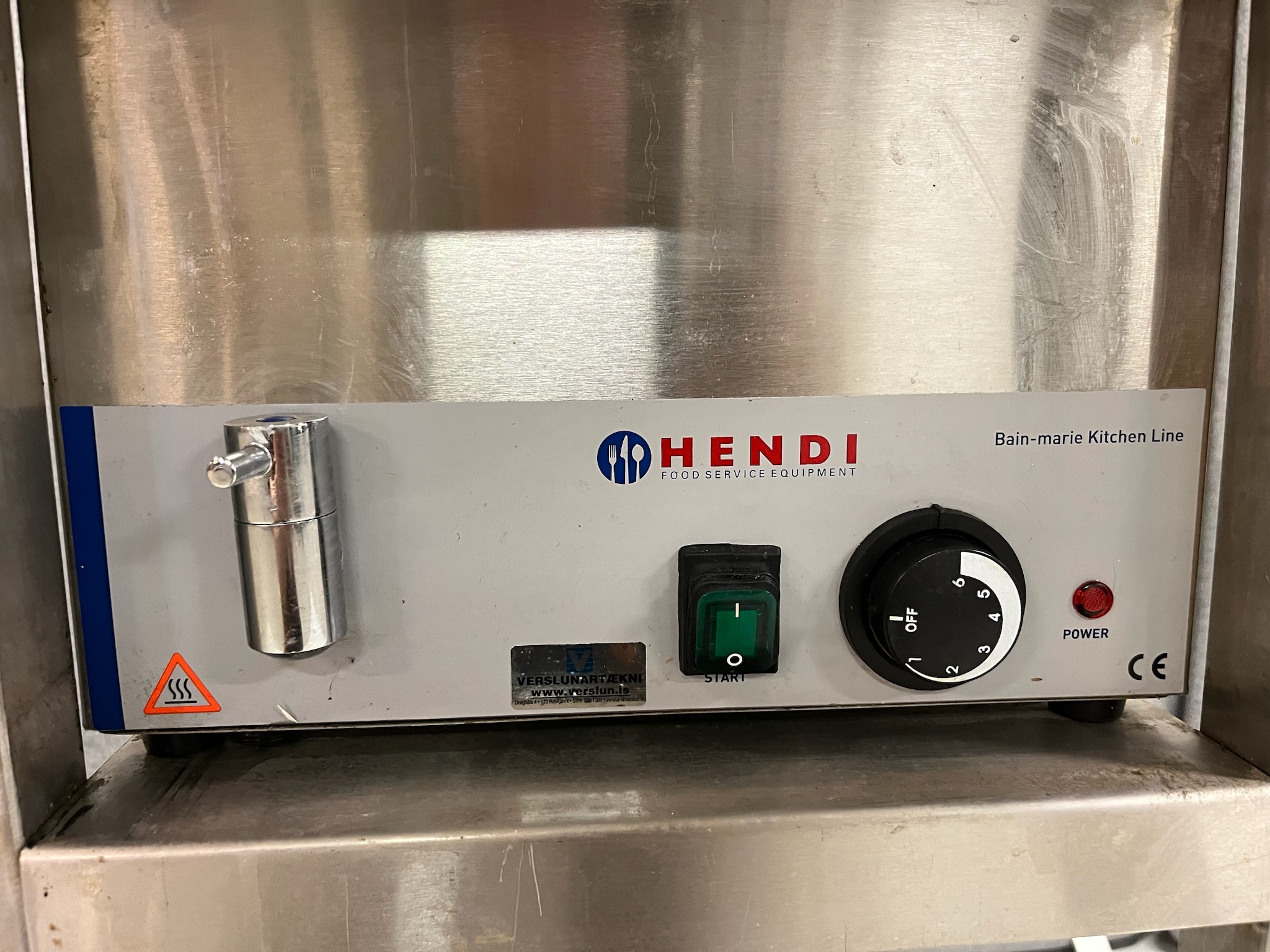SELT / SOLD Hendi hitavatnsbað með krana á vagni 5
