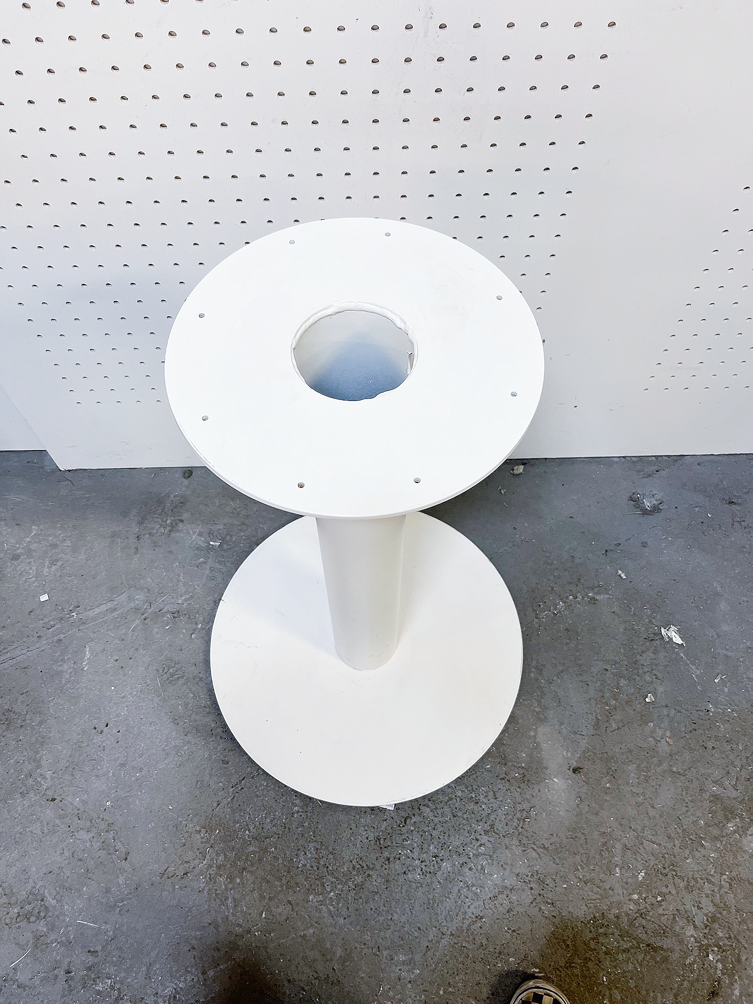SELT / SOLD Borðfótur, H72 sm 2