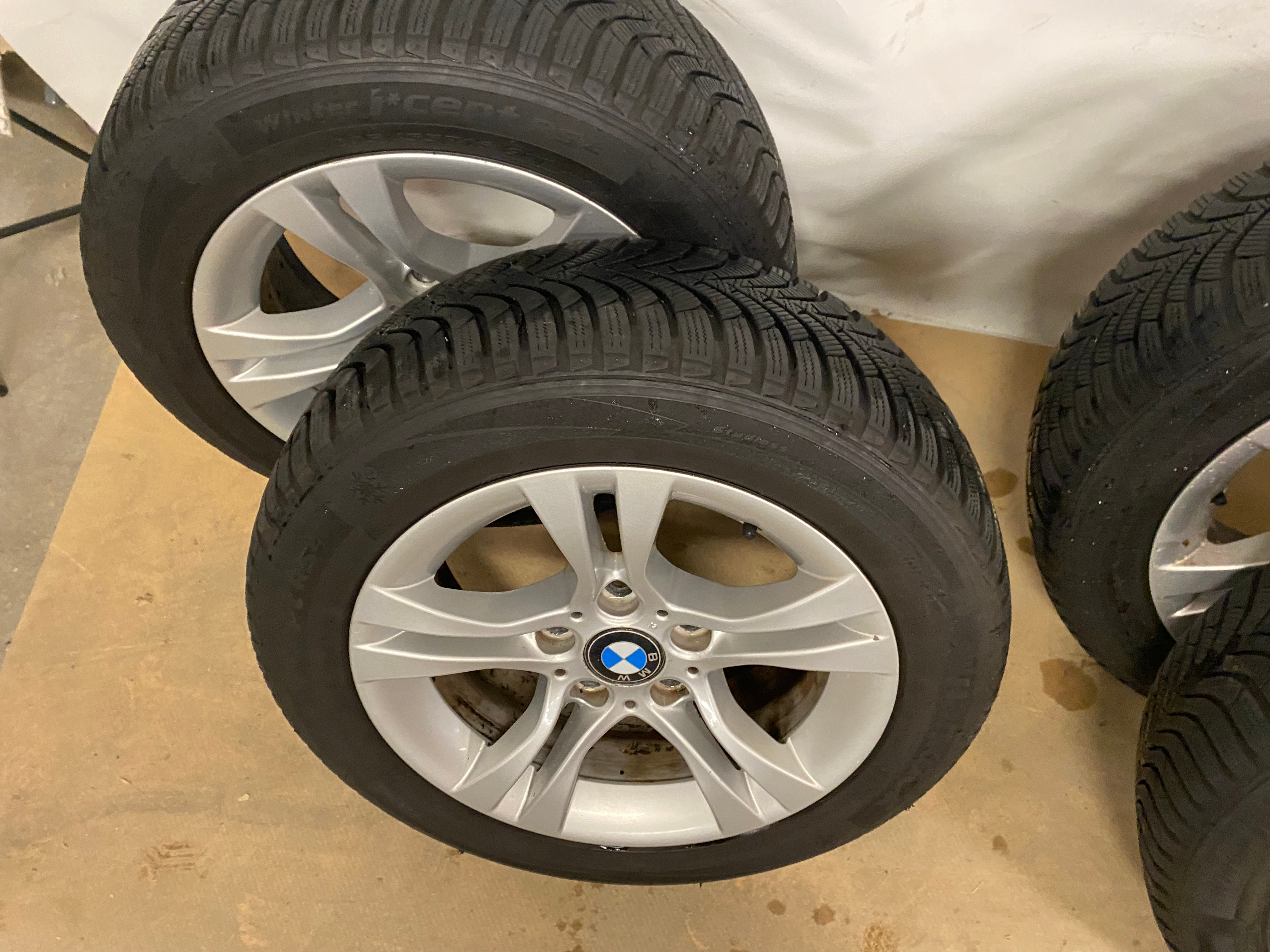SELT / SOLD Hankook Winter icept RS2 heilsársdekk á álfelgum - 205/55 R16 91T 6