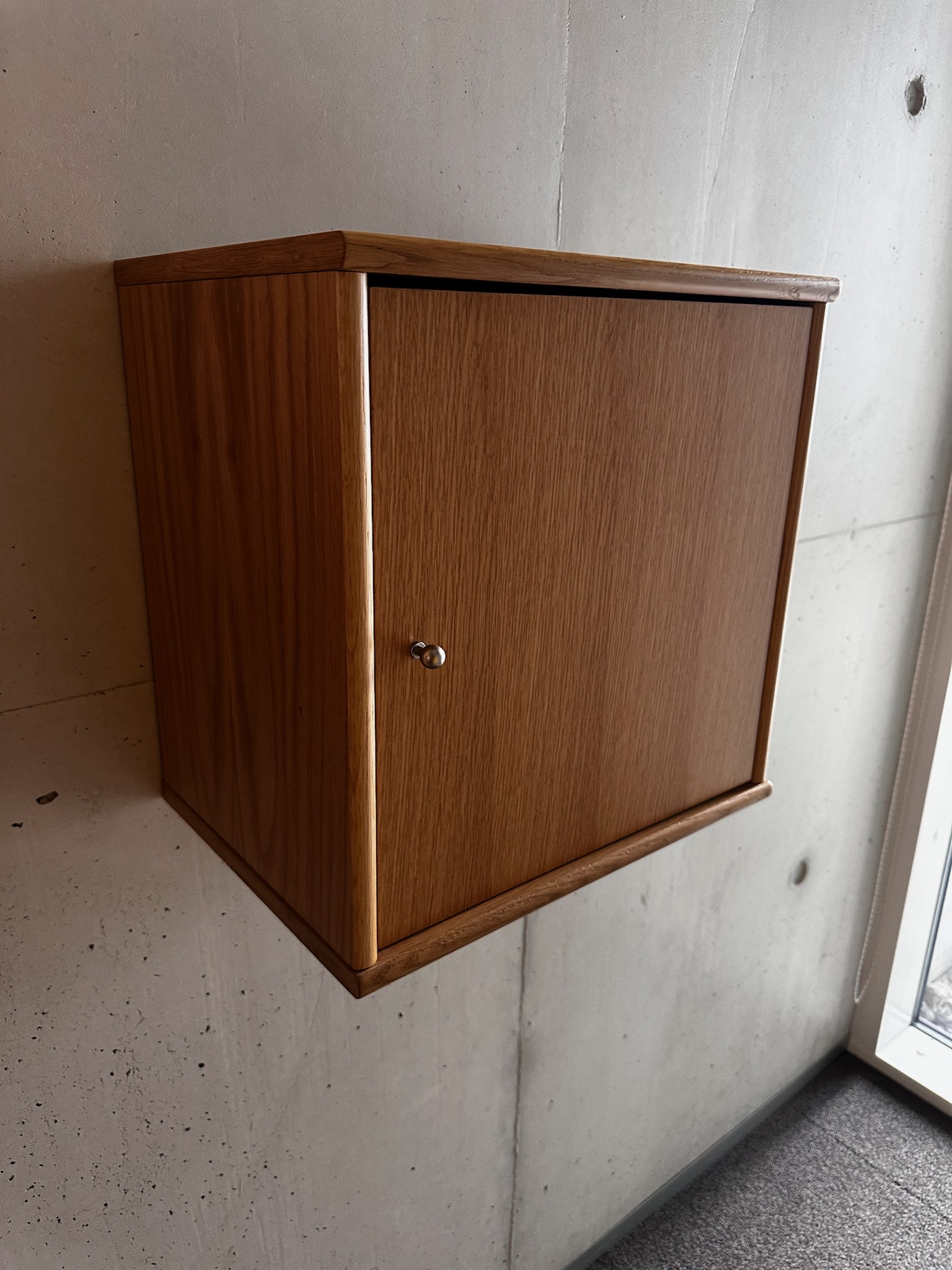 SELT / SOLD Eikar hillueiningar, H41xB41xD30sm. 3