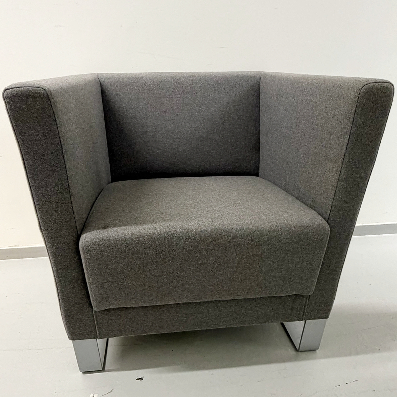 SELT / SOLD Profim hægindastóll frá Sýrusson, B70sm.
