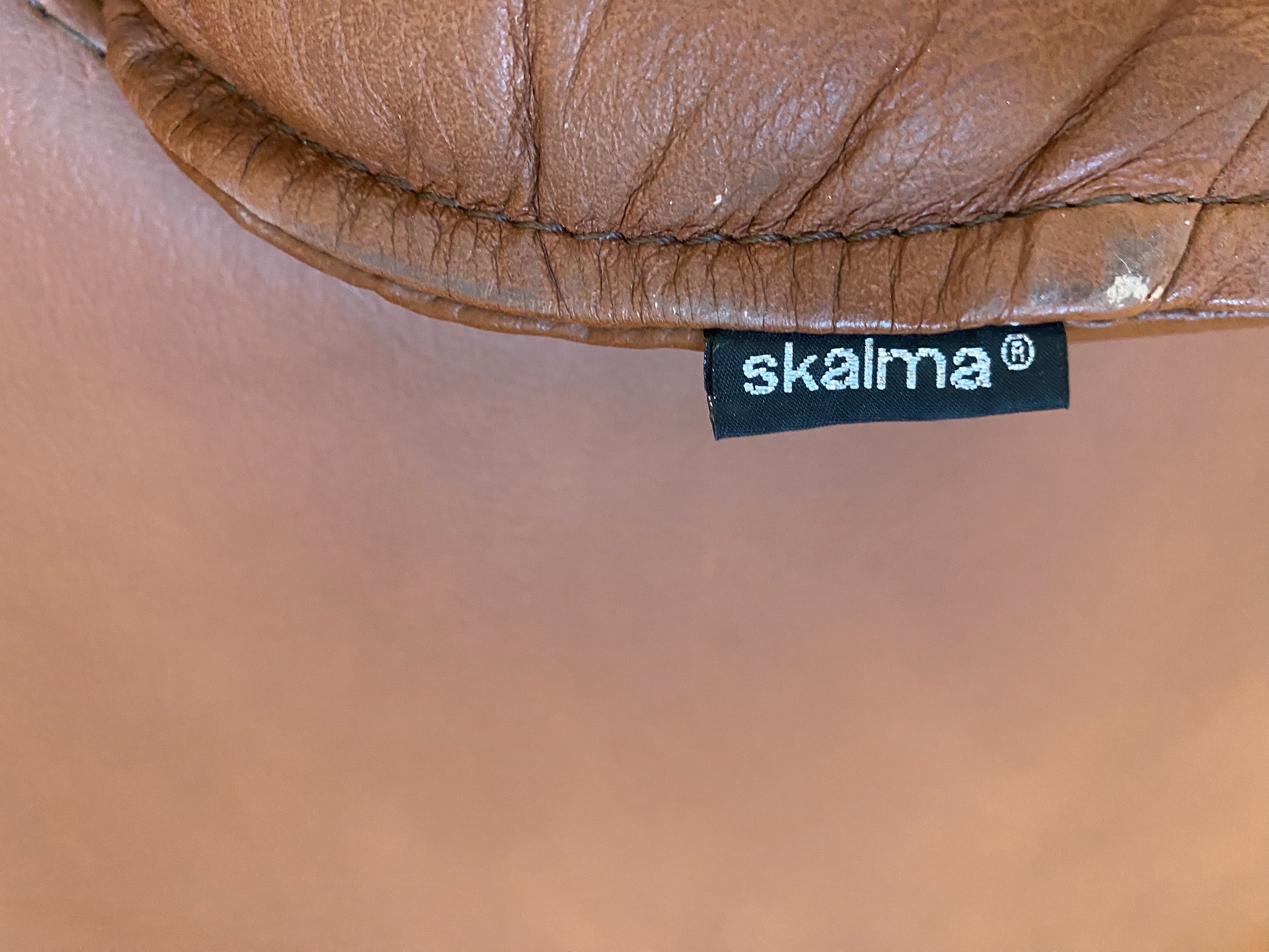 SELT / SOLD - Skalma leðursófi 3ja manna - brúnn (200 x 85 sm.) - Alþingi 6