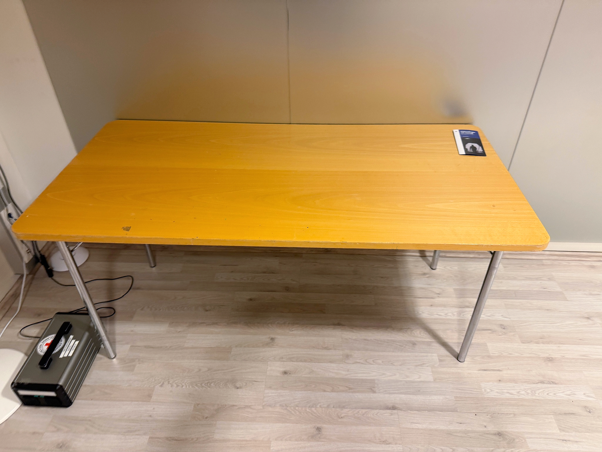 SELT / SOLD Skrifborð, B160xD80sm