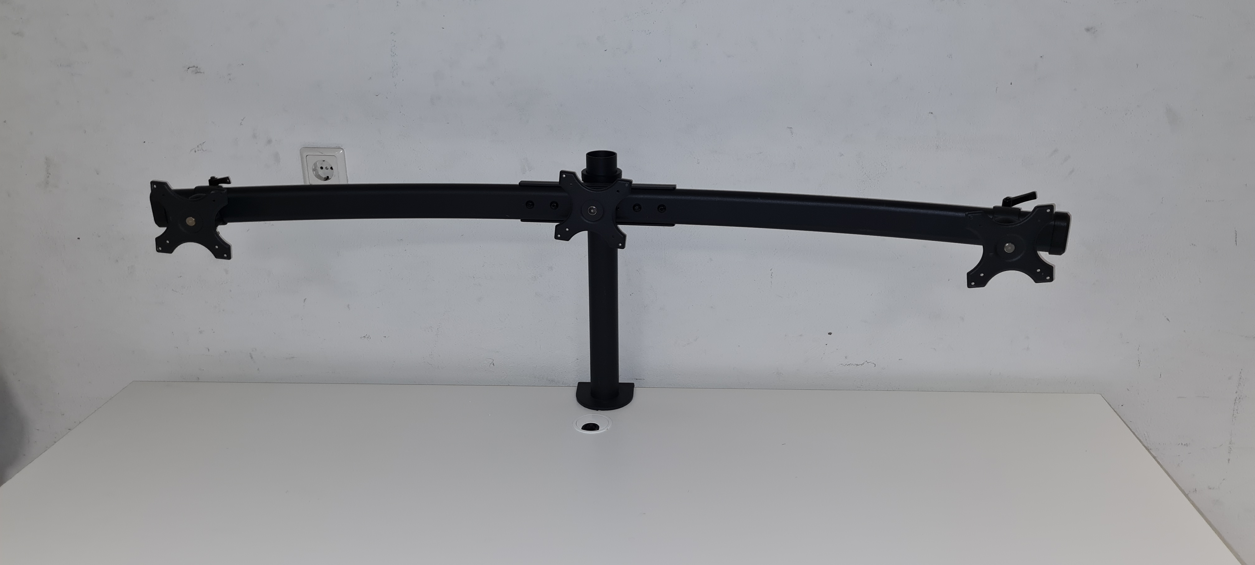 SELT / SOLD Skjástandur - skjáfesting - 3gja arma - vandaður 8