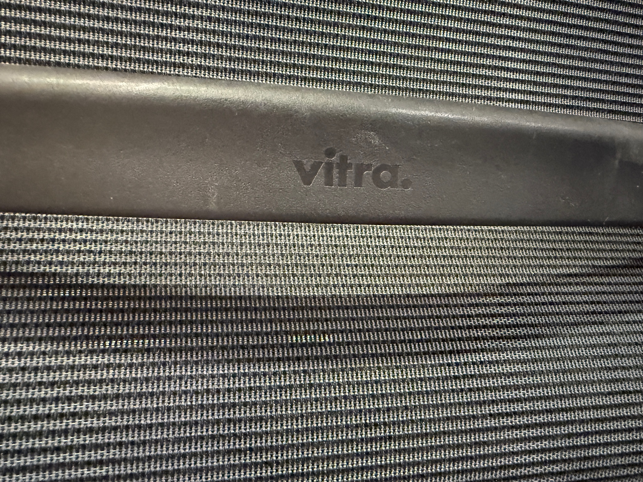 SELT / SOLD Vitra stóll frá Pennanum 4