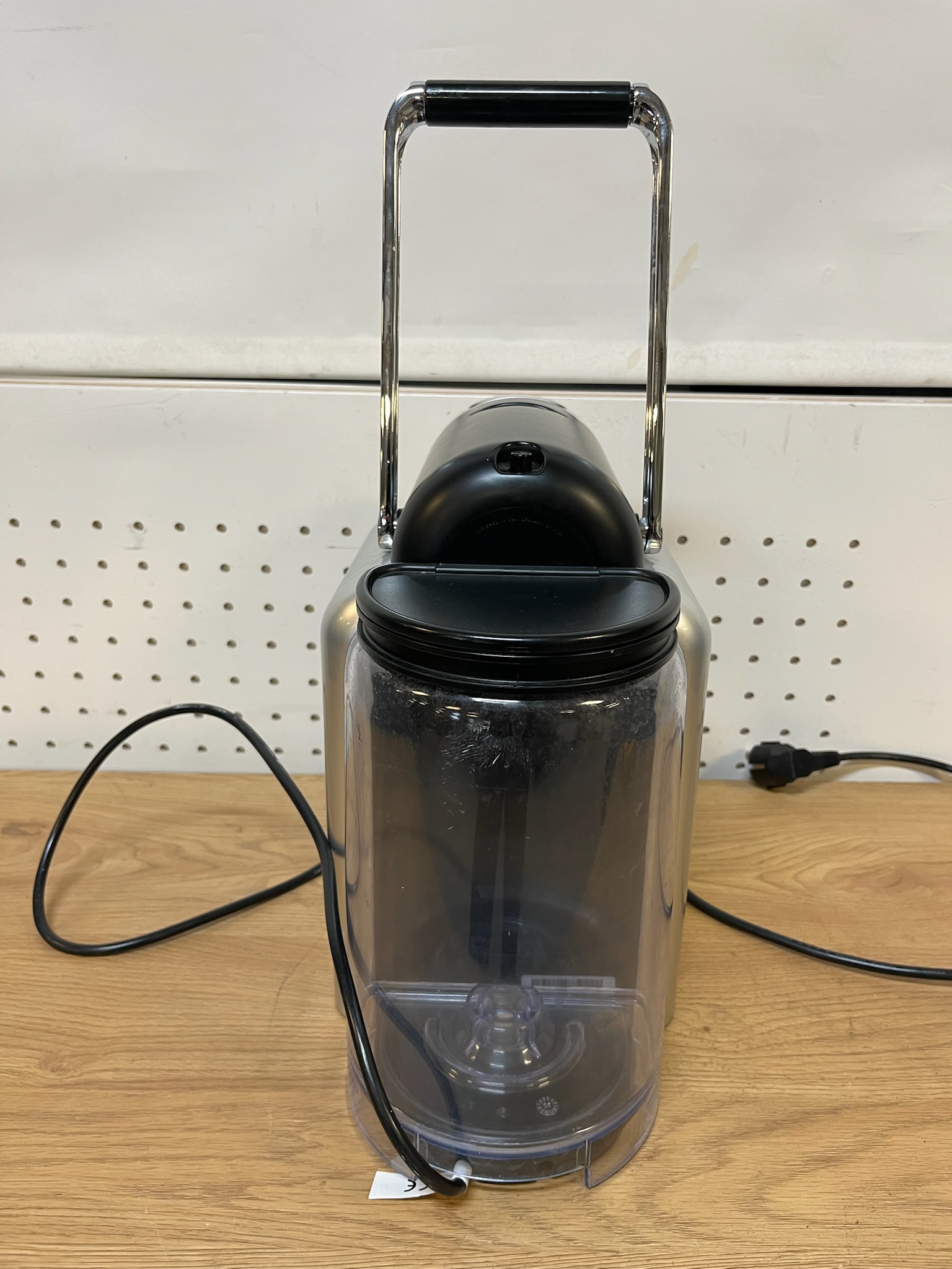 SELT / SOLD Nespresso kaffivél 4