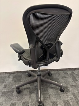 SELT / SOLD Herman Miller Aeron, B stærð 12