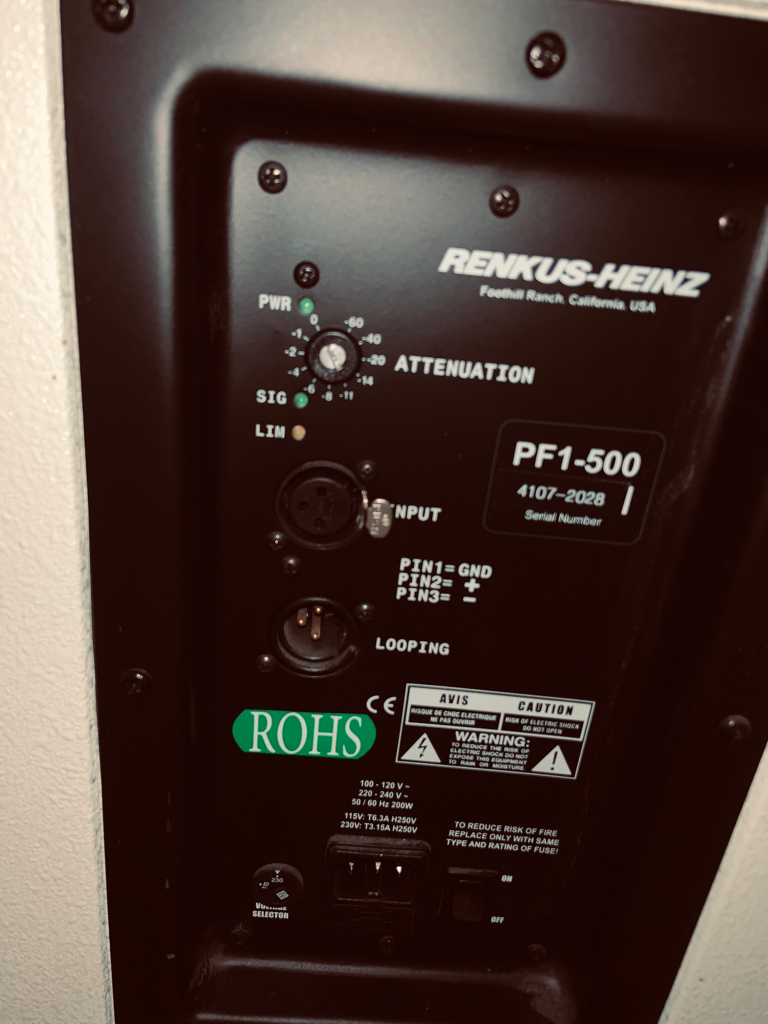 Selt/Endurnýtt-Renkus-Heinz CF/CFX18S inch Subwoofer 5