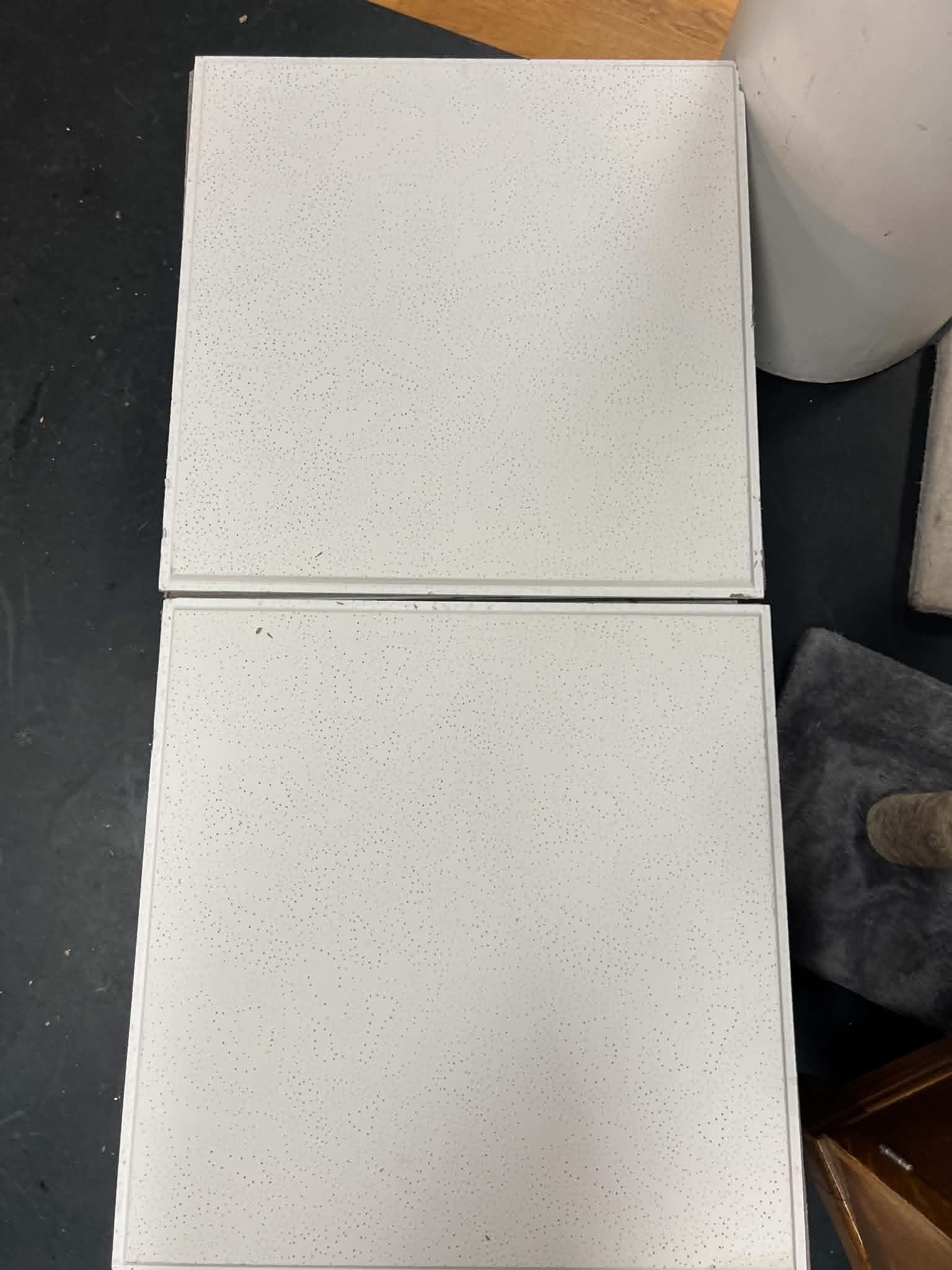 SELT/SOLD Kerfisloft ásamt ljósum, B60xD60sm.