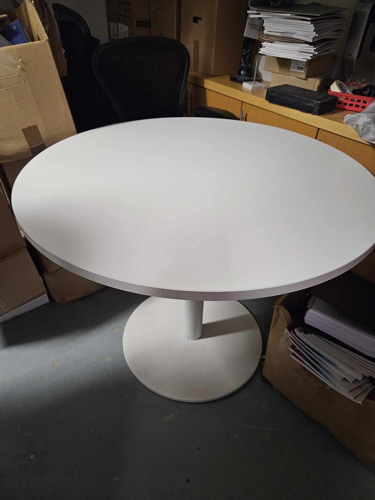 SELT / SOLD Fundarborð 2
