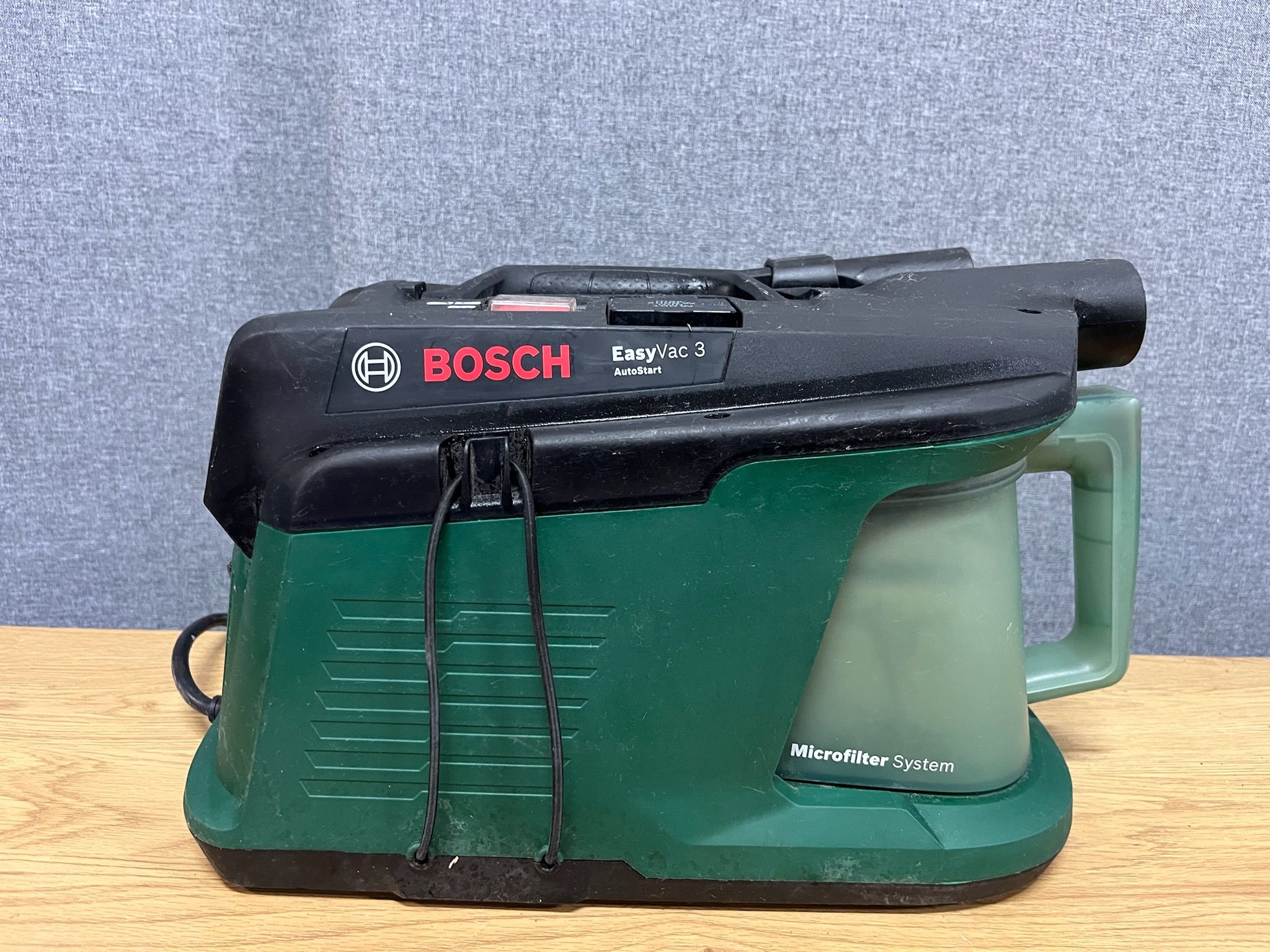 SELT / SOLD Bosch EasyVac 3 ryksuga frá Byko