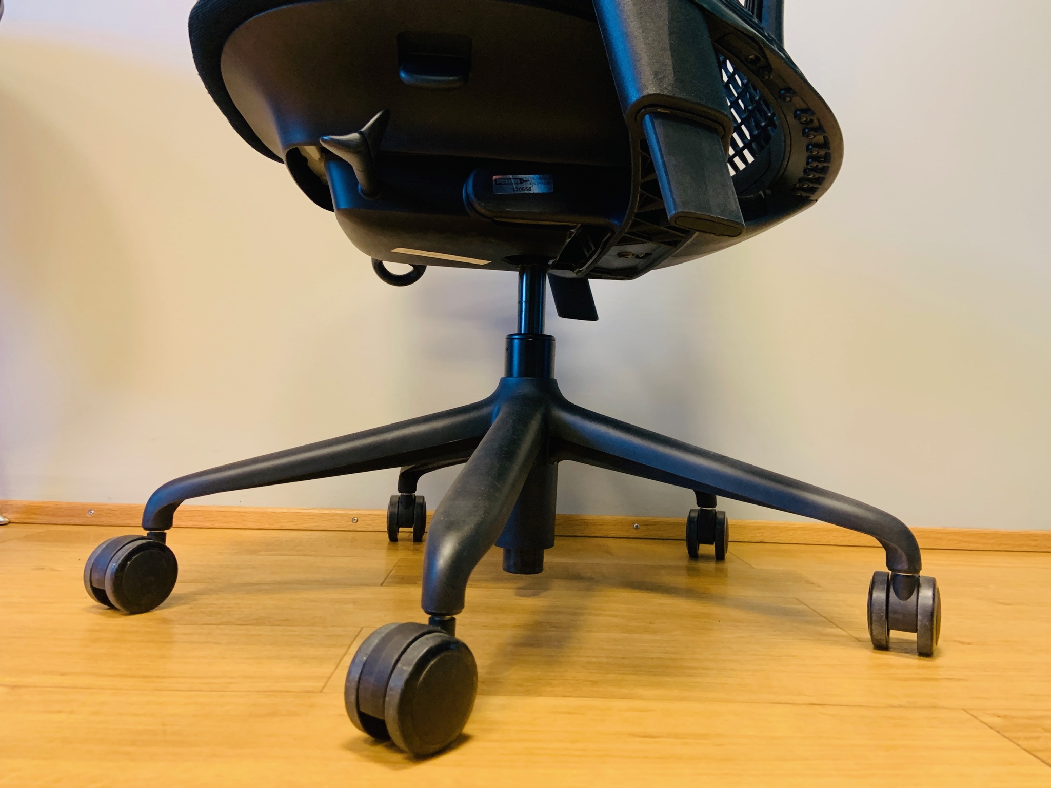 SELT / SOLD Herman Miller Sayl frá Pennanum 12