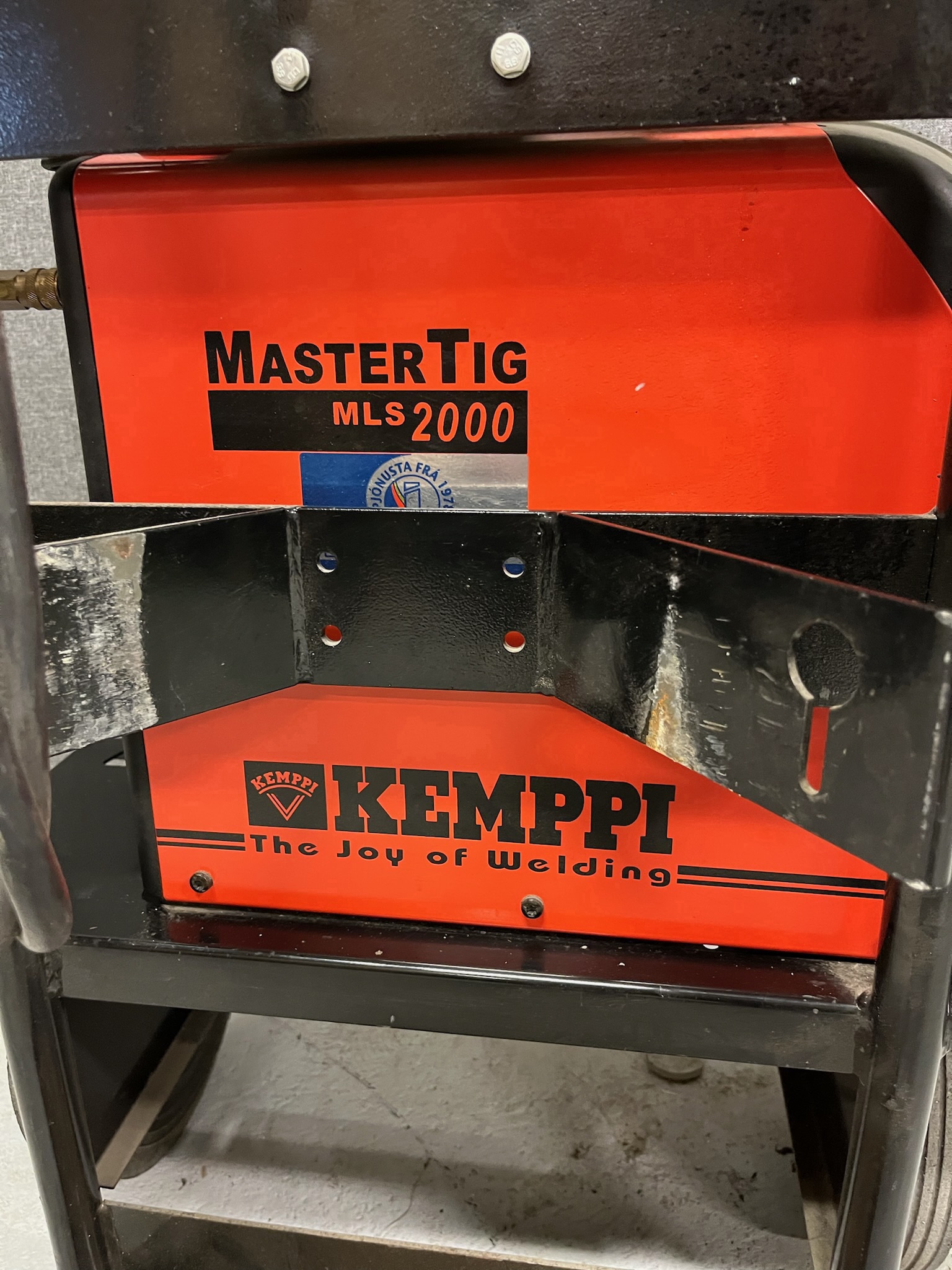 SELT / SOLD - Kemppi rafsuðuvél á vagni, MasterTig MLS 2000 3