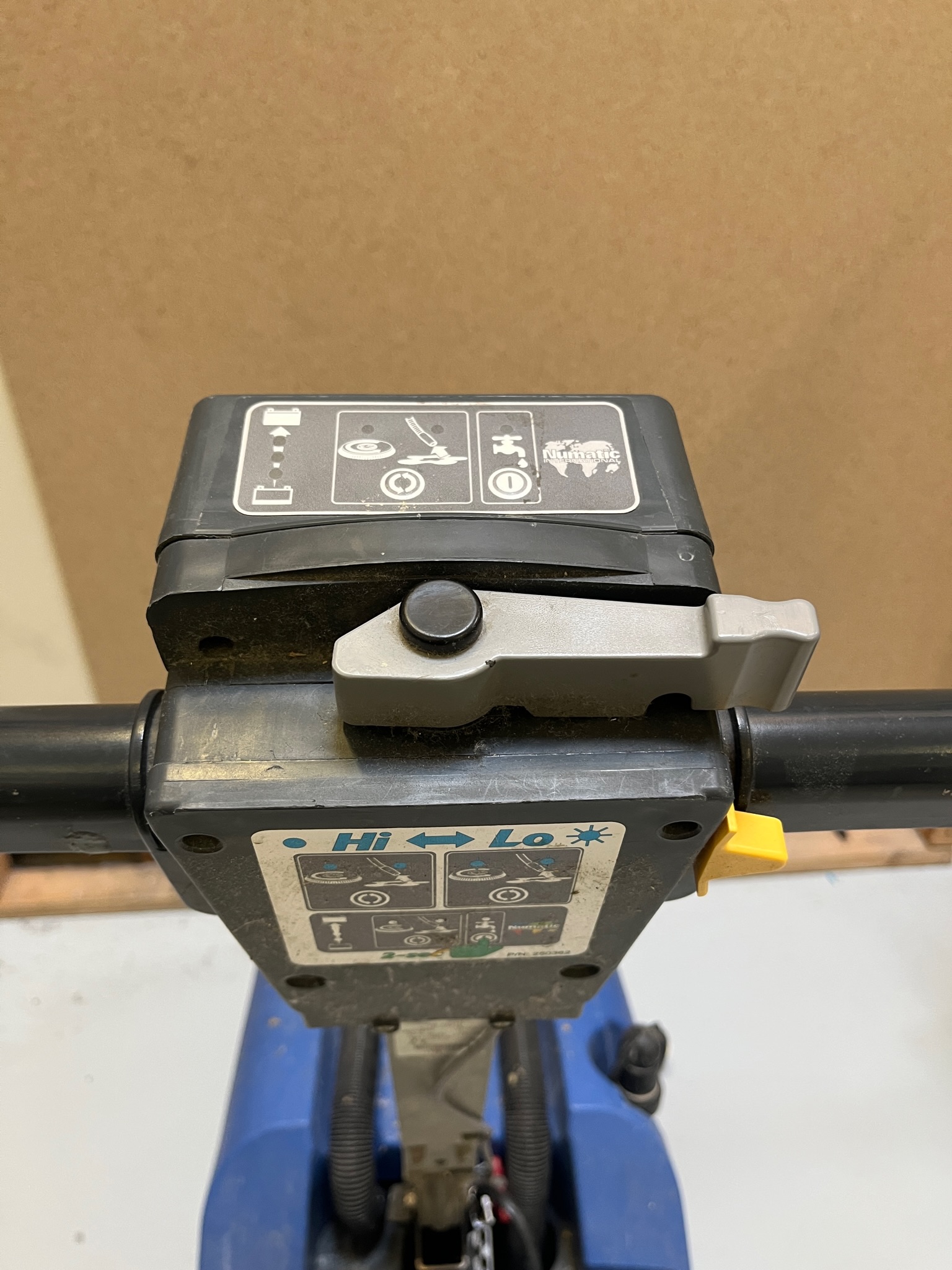 SELT / SOLD Numatic skúringarvél 6