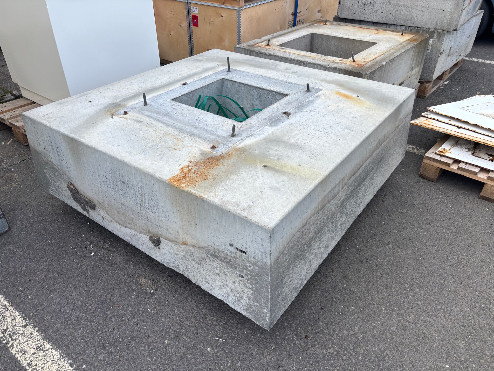 Forsteyptur sökkull H40 x 140x135
