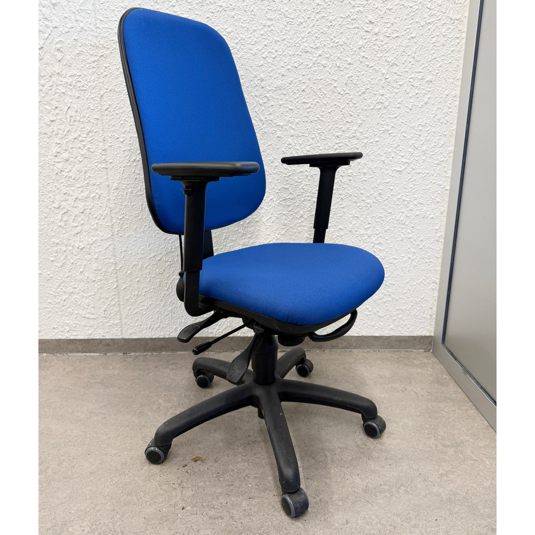 SELT / SOLD Mark 30 Plus skrifborðsstóll frá Á. Guðmundsson