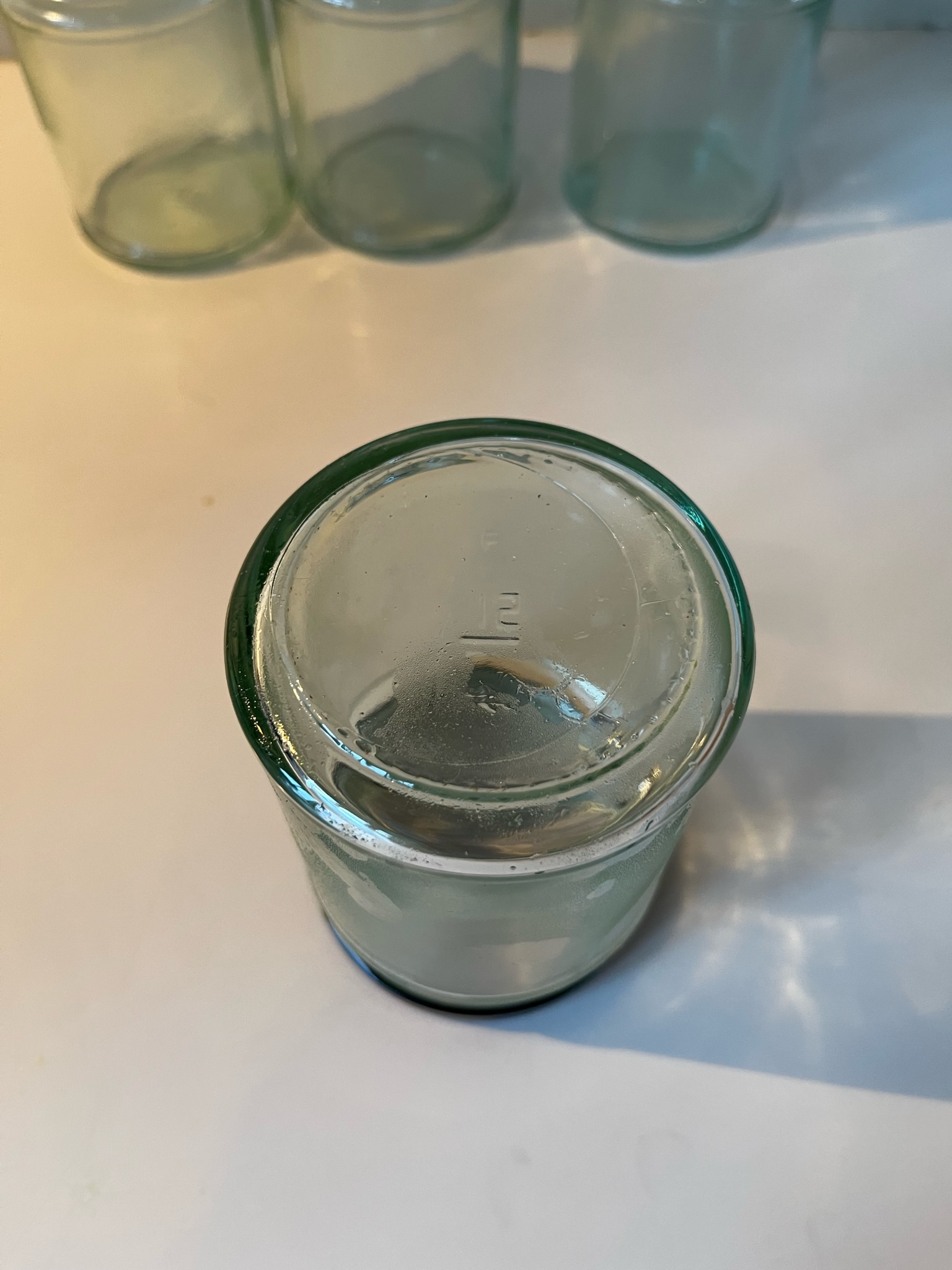 SELT / SOLD - Krukkur með svörtu loki - 300 ml. 5