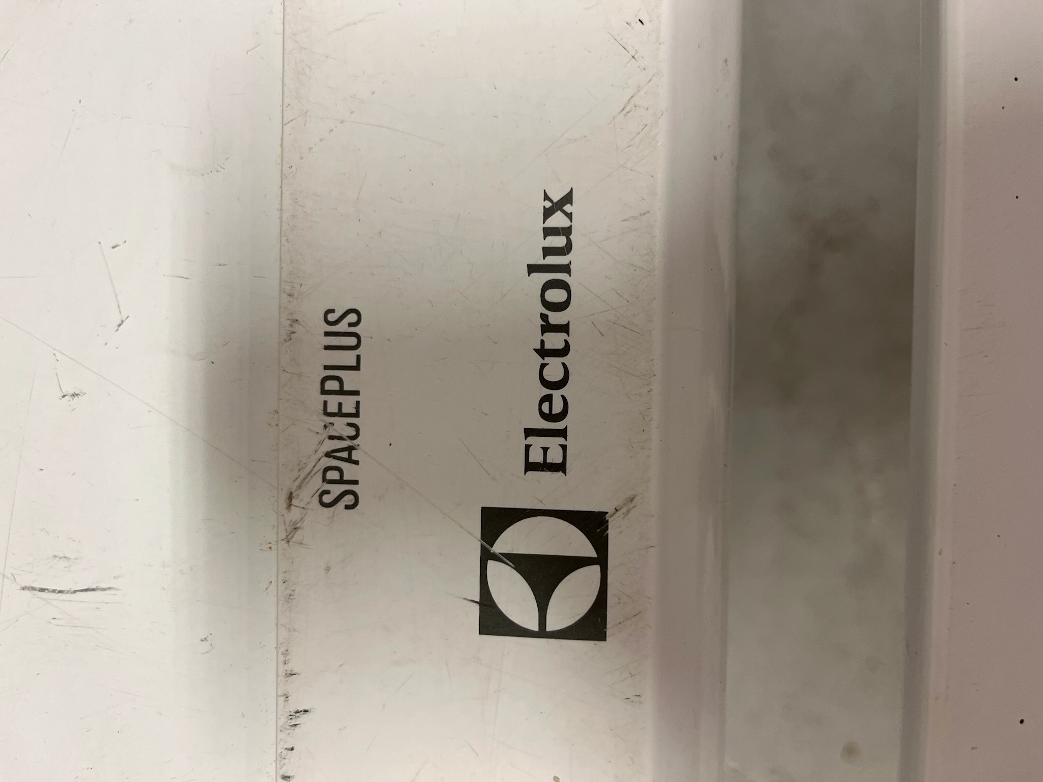 SELT / SOLD Electrolux frystikista, B95 x D62 x H87 sm. 4