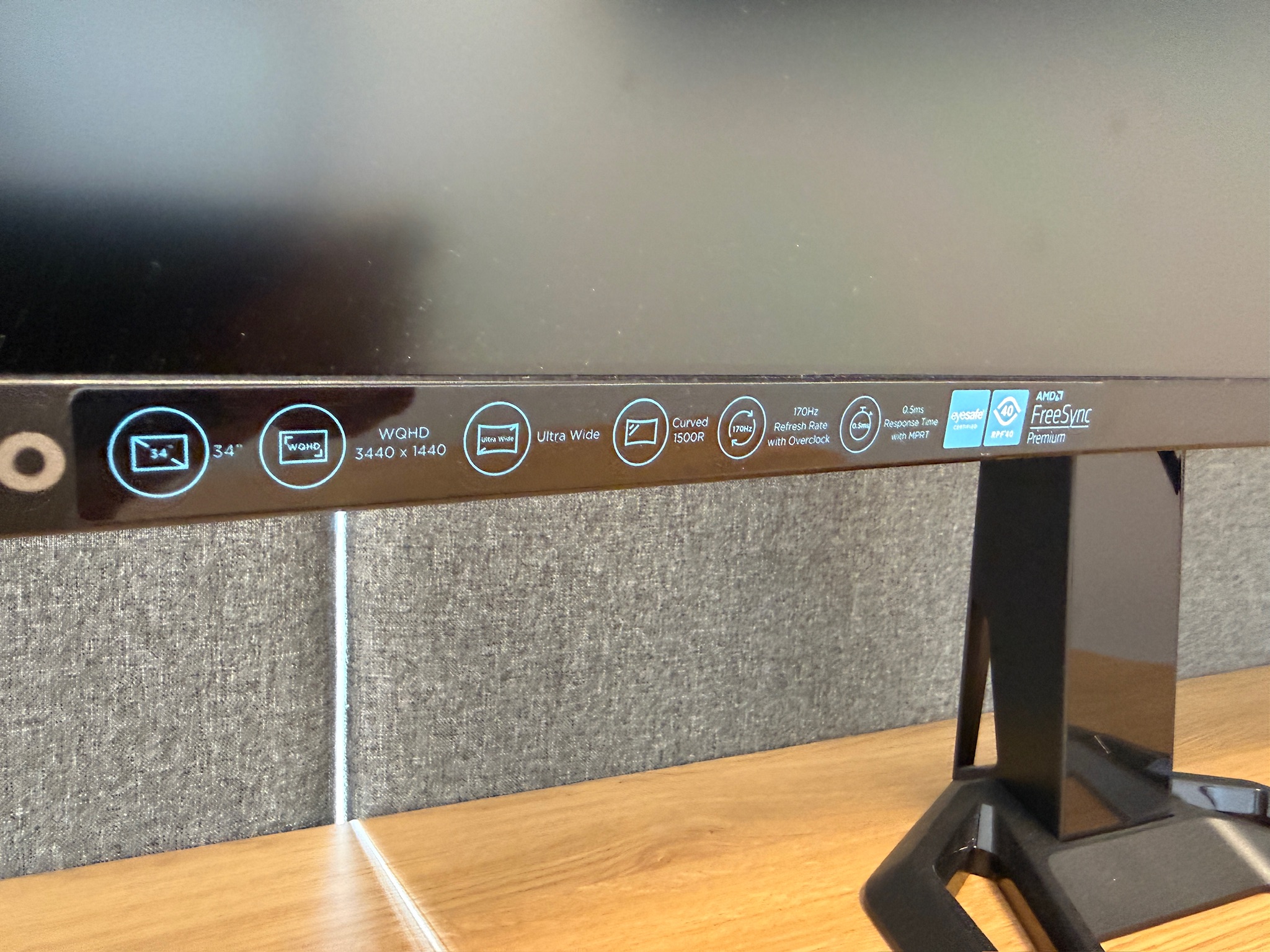 SELT / SOLD Lenovo leikjaskjár frá Ofar, 170hz, QHD, 34'' 3