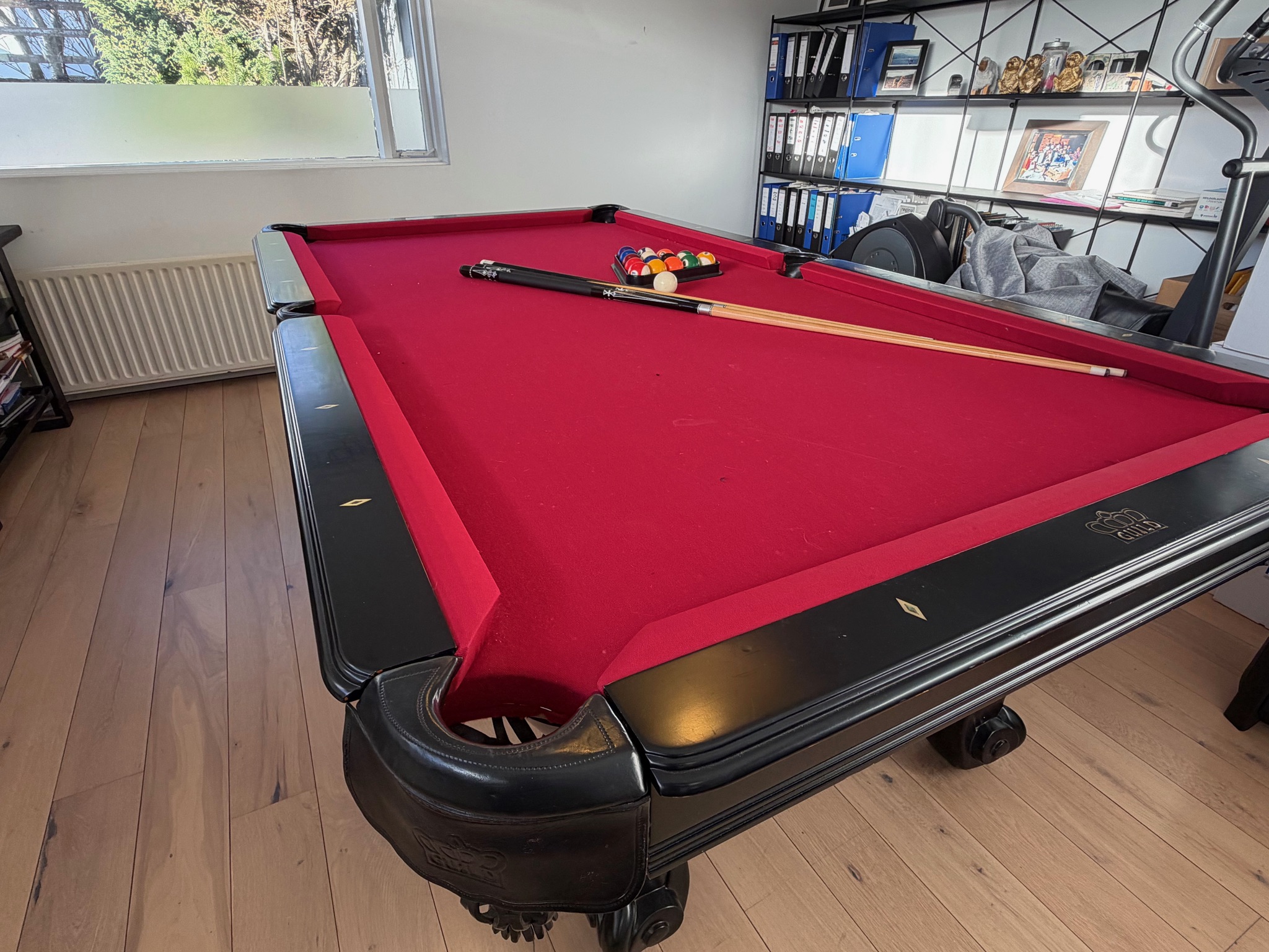 SELT / SOLD Guild poolborð, 9ft. 4