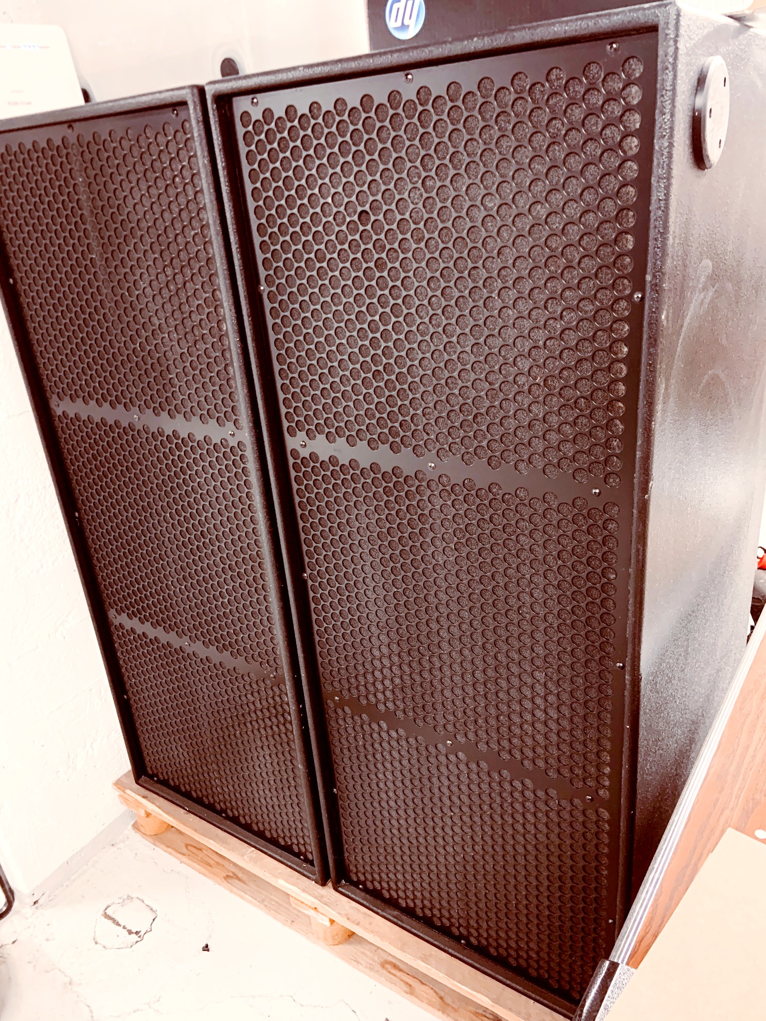 SELT / SOLD Turbosound Subwoofer Athens TSW-218 Dual 18" Horn Loaded 2