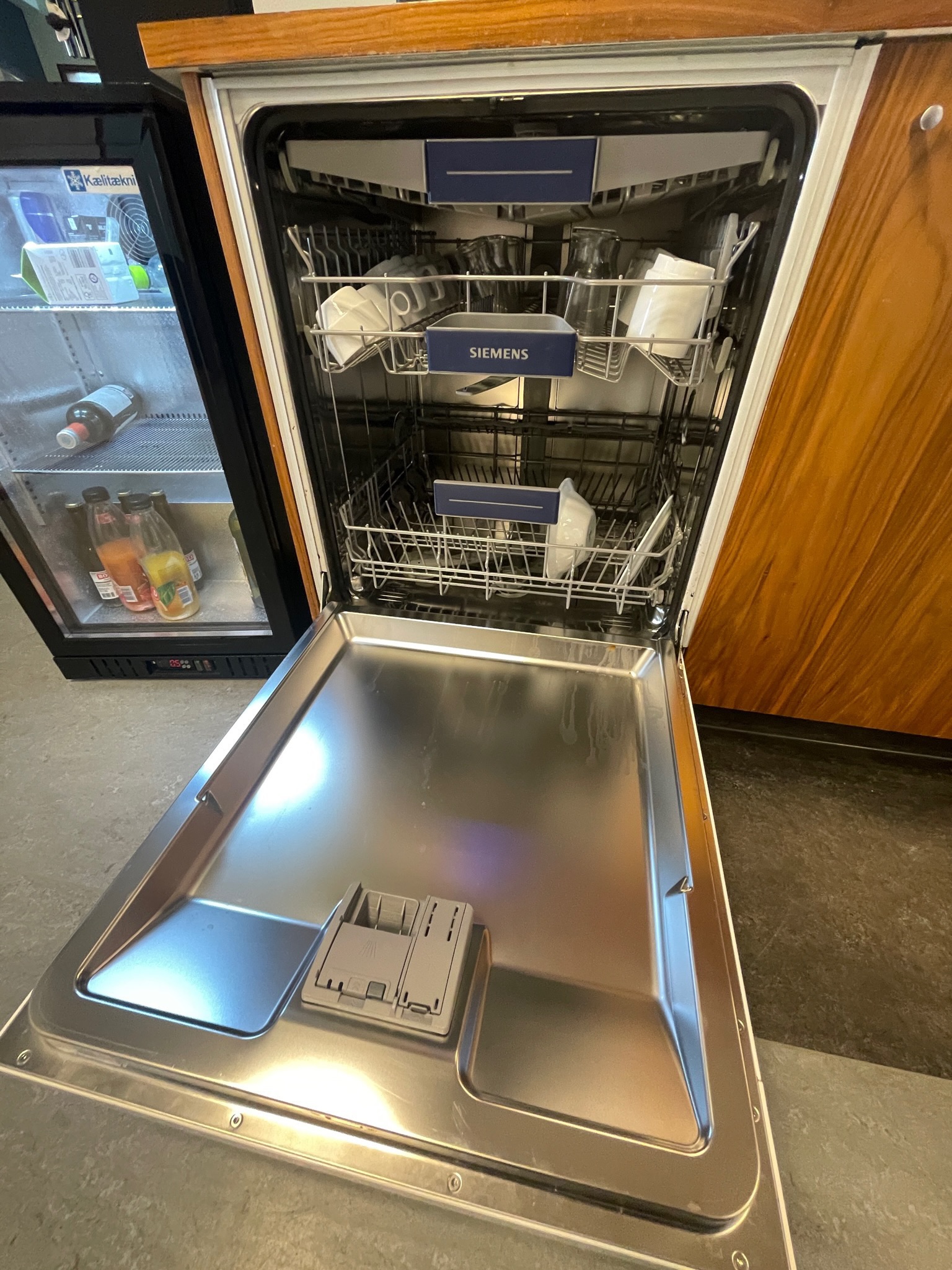 SELT / SOLD Siemens IQ300 uppþvottavél - Alþingi 4
