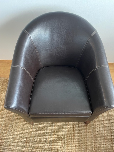 SELT / SOLD Leðurarmstóll 2