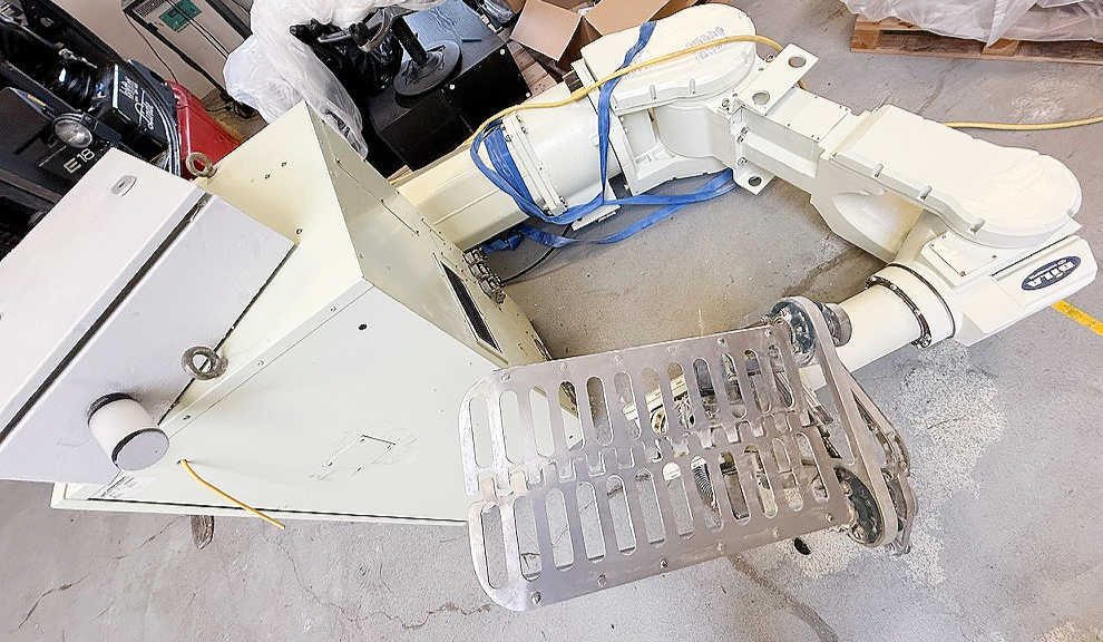 SELT / SOLD Kawasaki PS 60L iðnaðarrobot 4