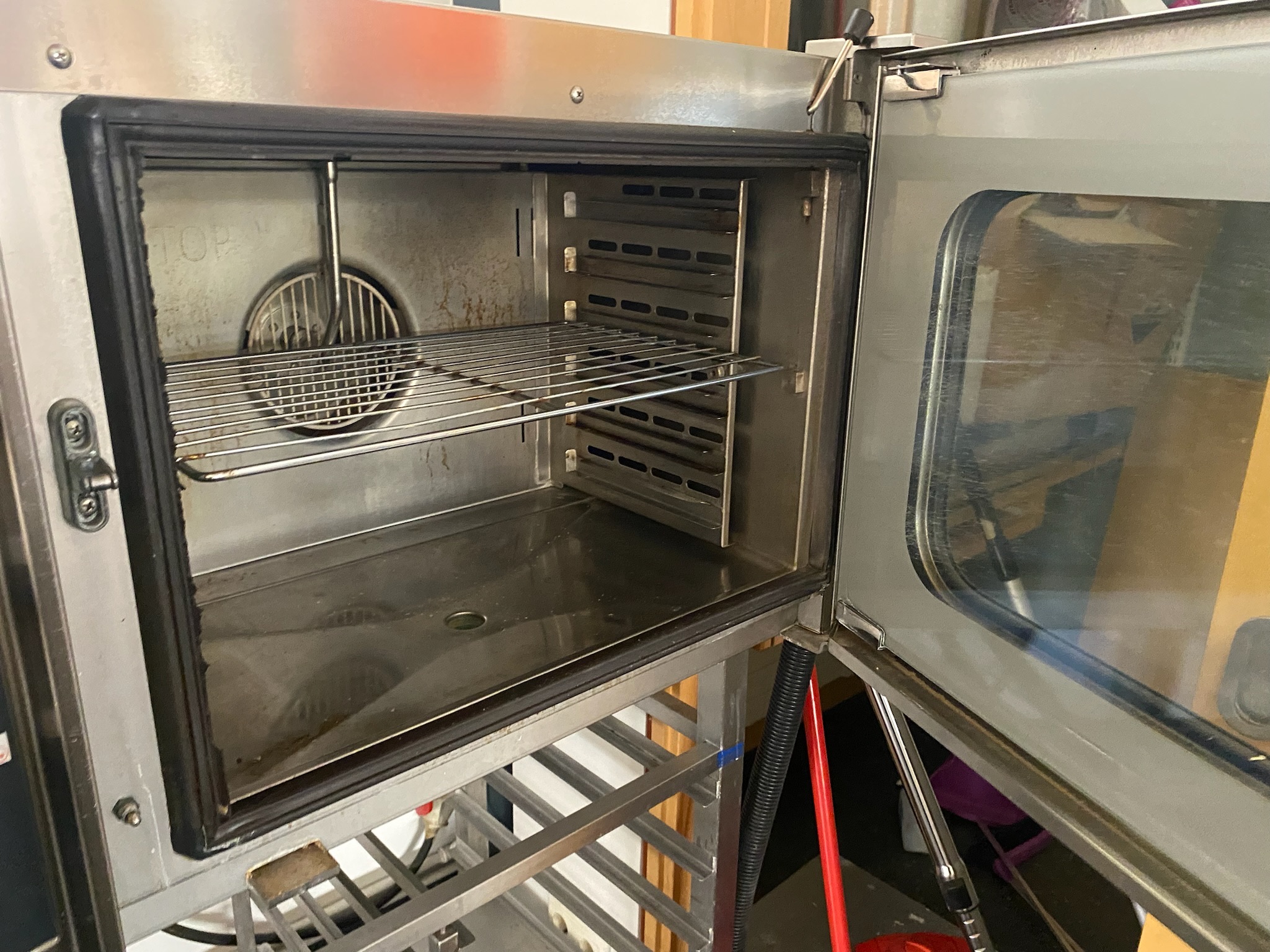 SELT / SOLD Zanussi ofn, 5 skúffur 5