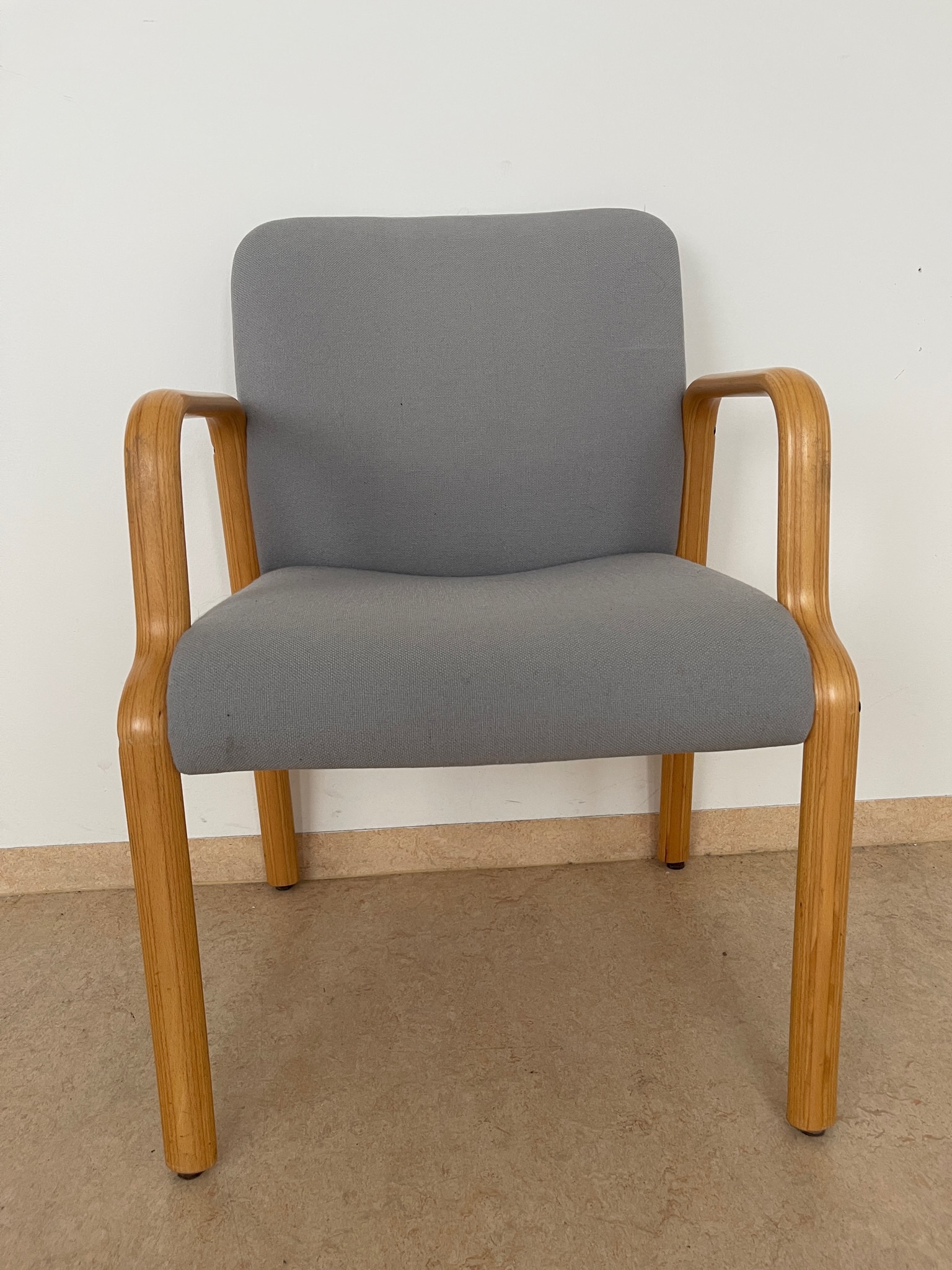 SELT / SOLD Fundarstólar frá GKS