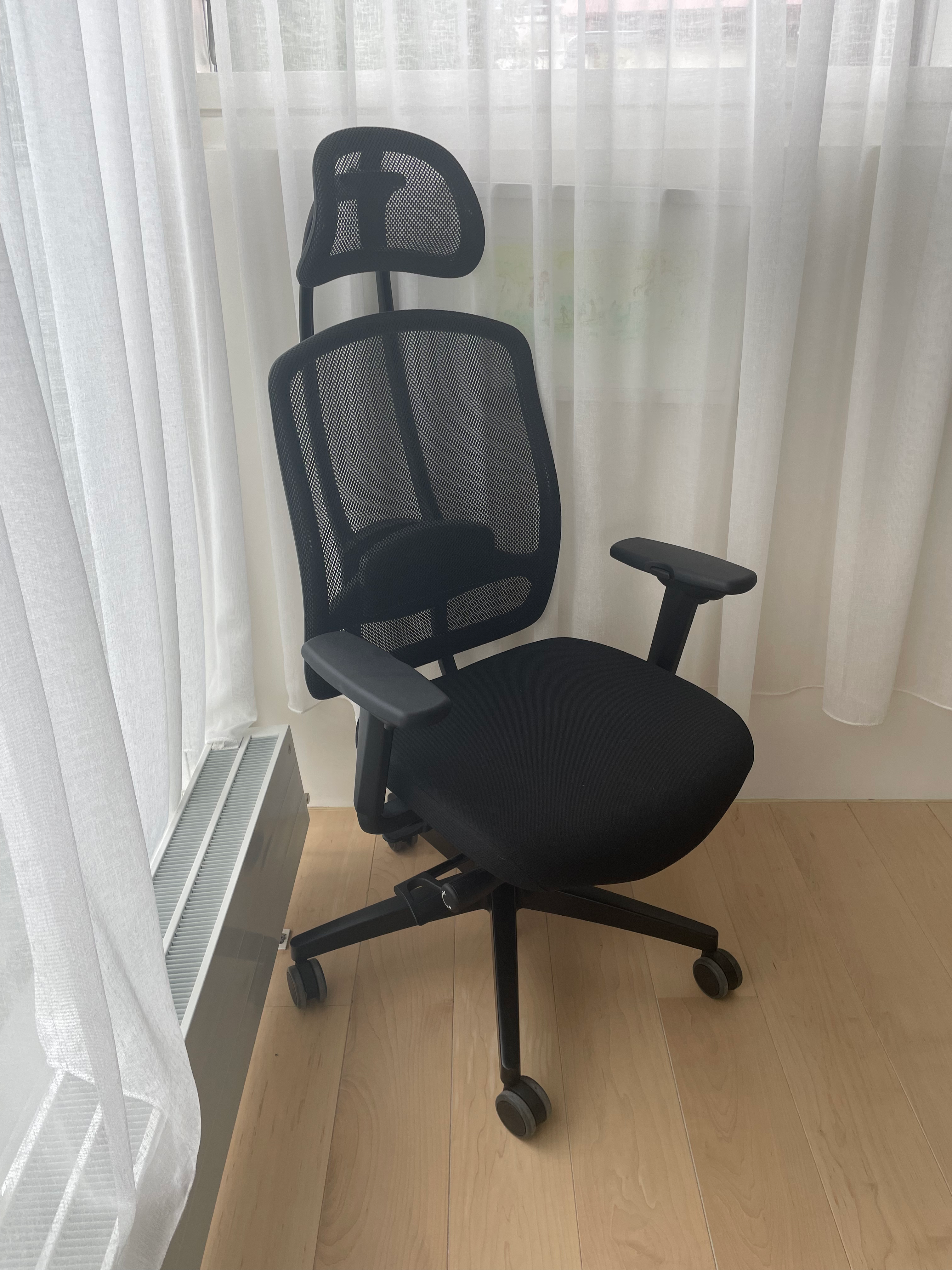 SELT / SOLD Wagner skrifborðsstóll m/höfuðpúða