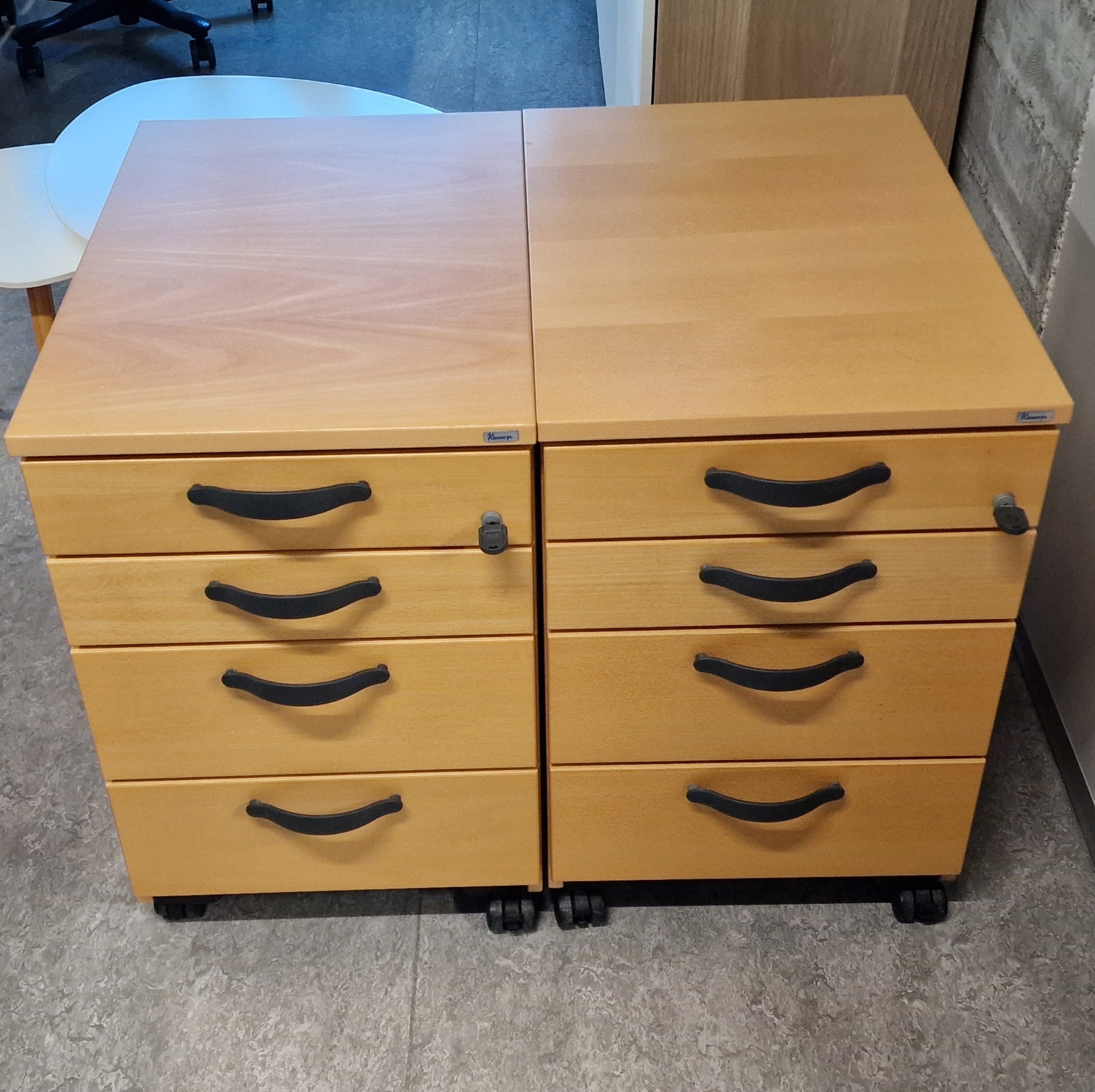 SELT / SOLD Skúffuskápur frá Pennanum 3