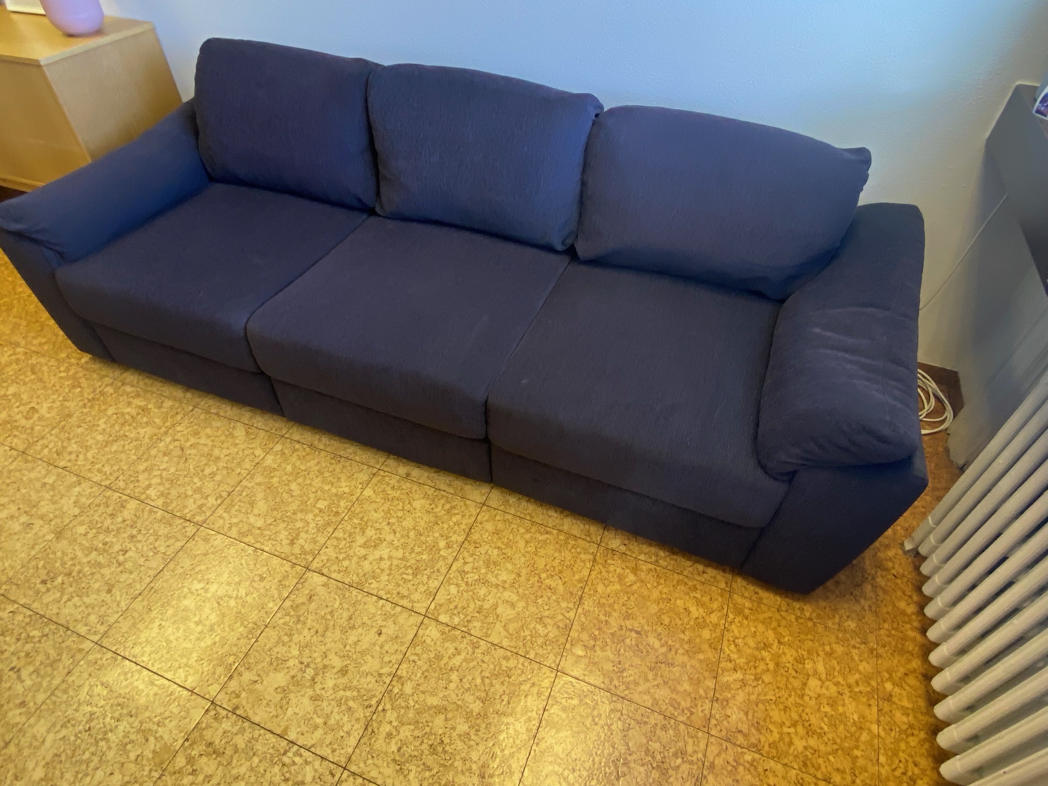 SELT / SOLD tausófi 3ja manna - fjólublár (220 x 90 sm.) - Alþingi 5