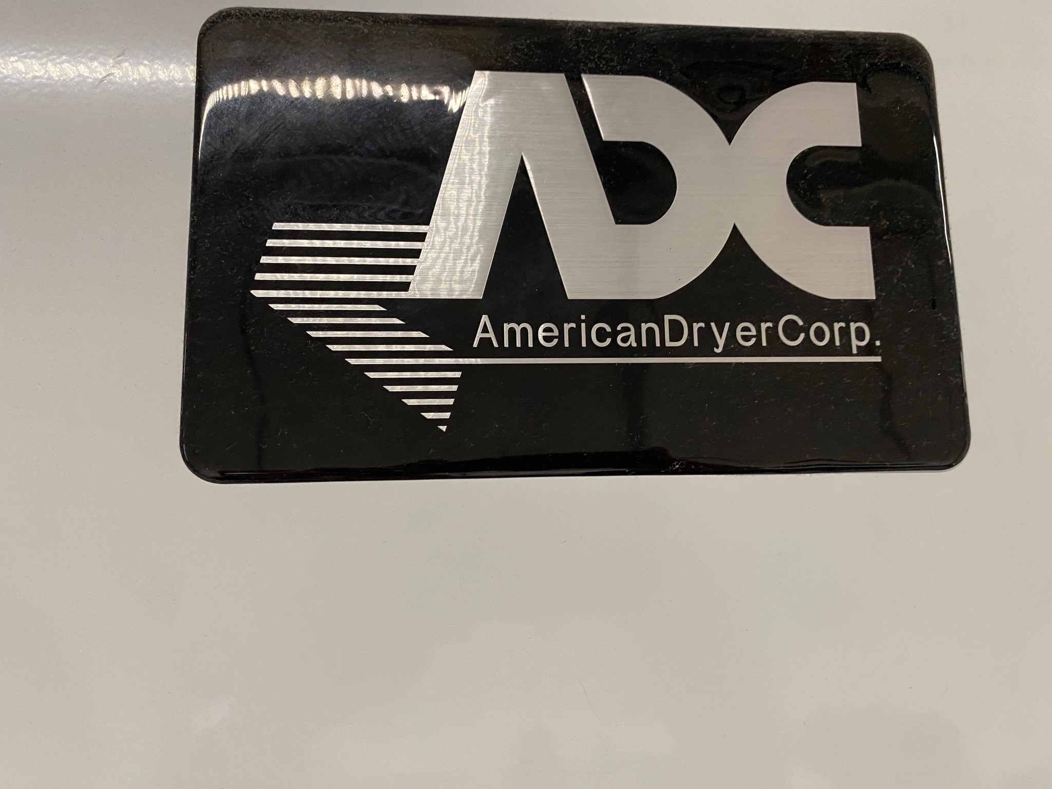 SELT / SOLD - American Dryer Corp. iðnaðarþurrkari rafmagns 72 kw 13