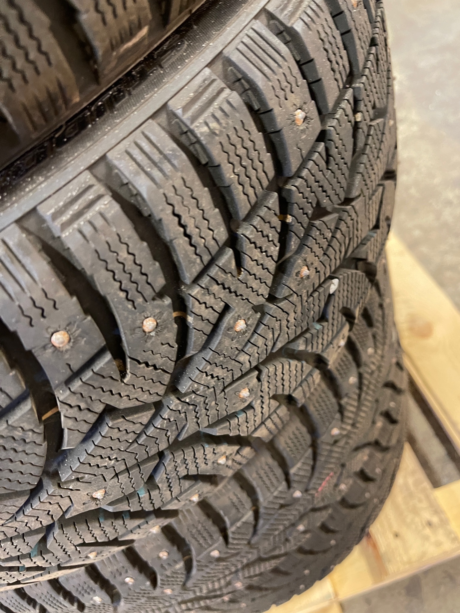 SELT / SOLD TOYO Opserver G3 ICE 195/45 R16 Negld 4