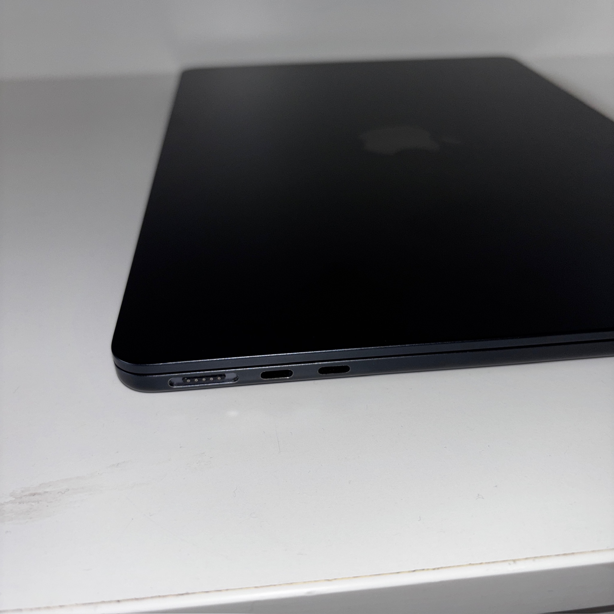 SELT / SOLD Apple MacBook Air M2, 13'' 5