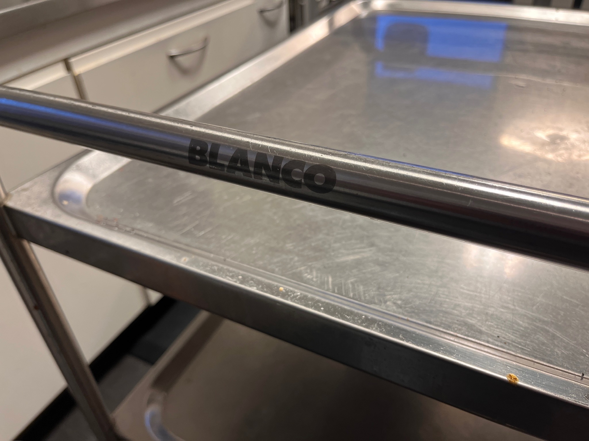 (Ekki til sölu) Blanco ryðfrír vagn með 3 hillum, B80 x D50 H96 sm. 5