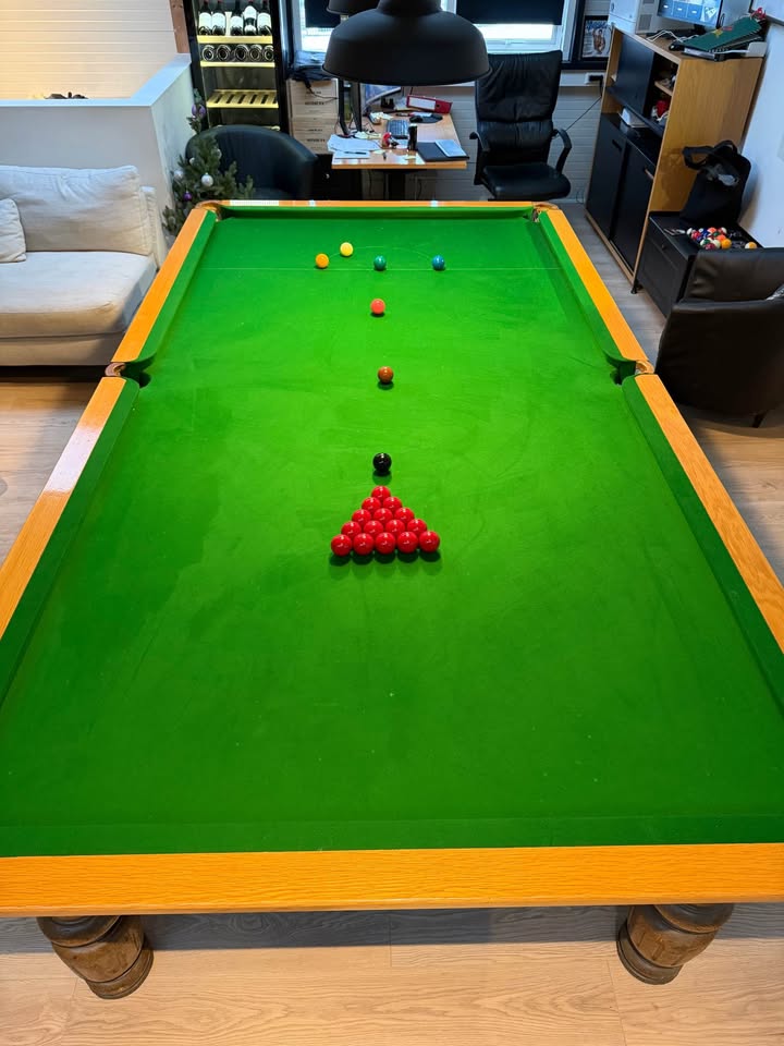 Snookerborð, 11fet, ~20 kjuðar 2