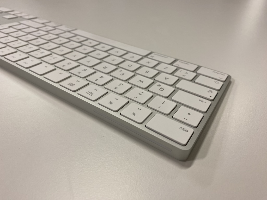 Apple Magic Keyboard með talnaborði 7